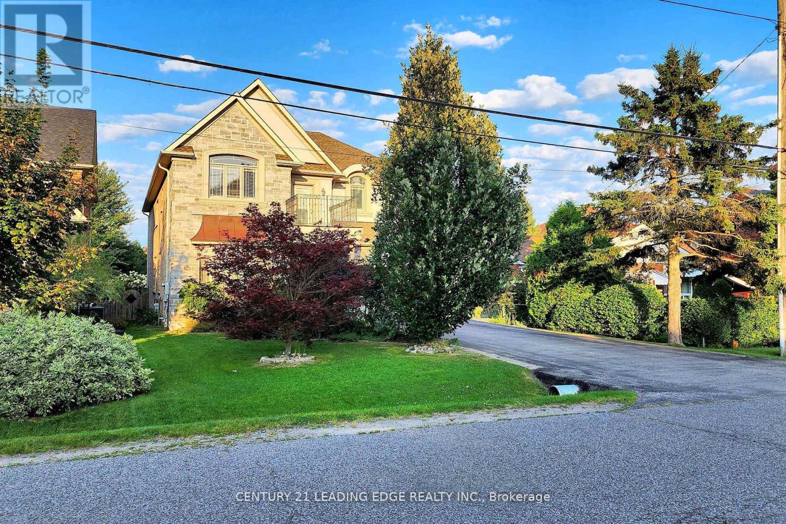 473 OAKWOOD DR