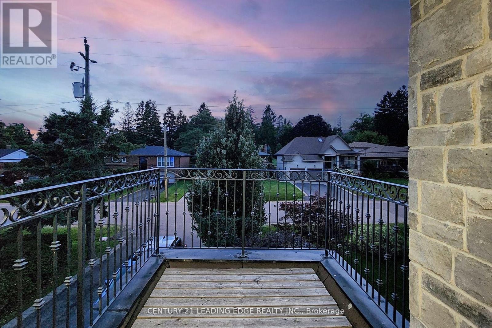 473 OAKWOOD DR
