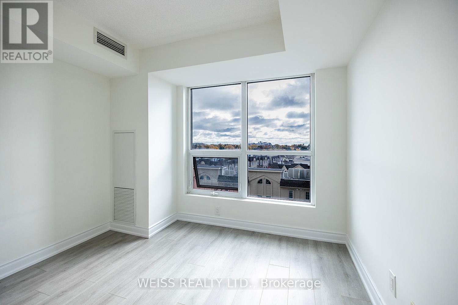 #616 -1235 BAYLY ST, #616