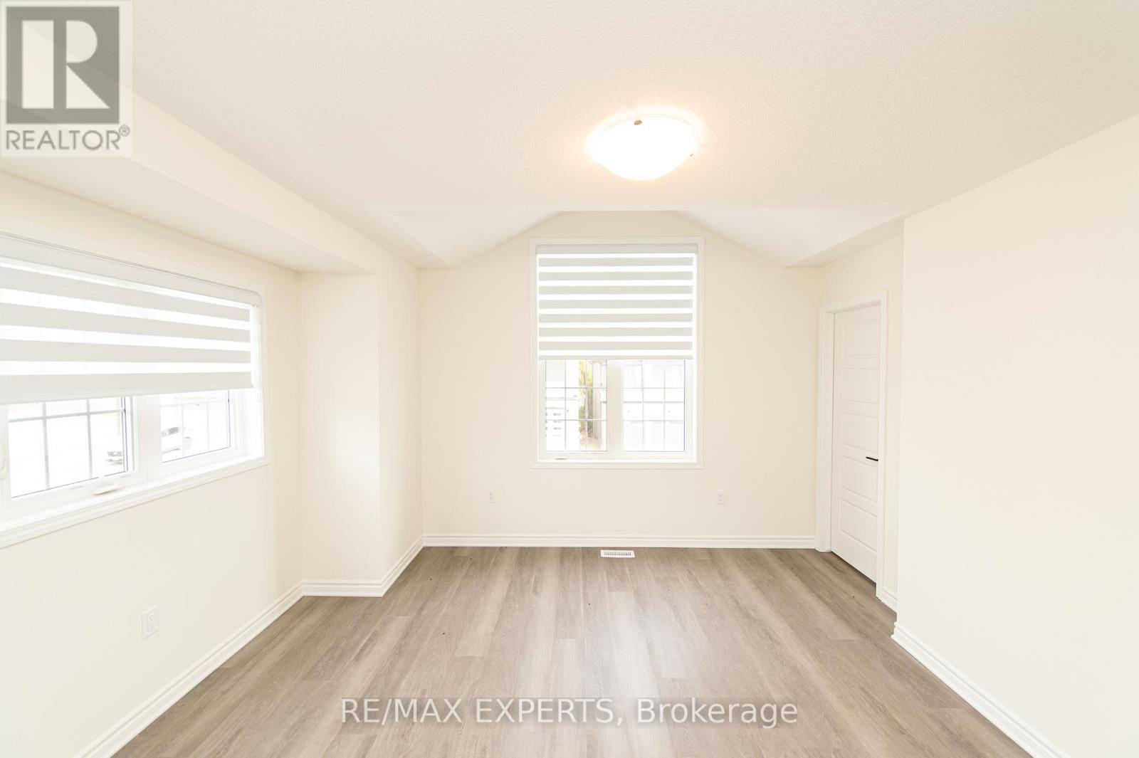 3235 CHIMNEY SWIFT CRES