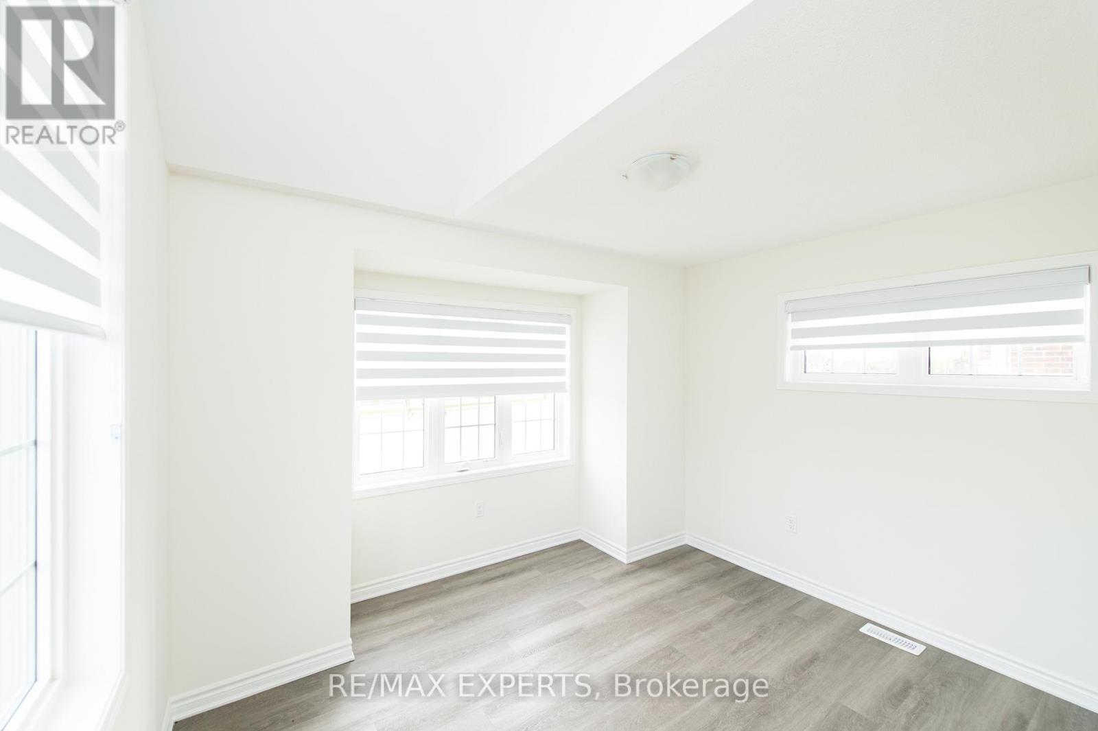 3235 CHIMNEY SWIFT CRES