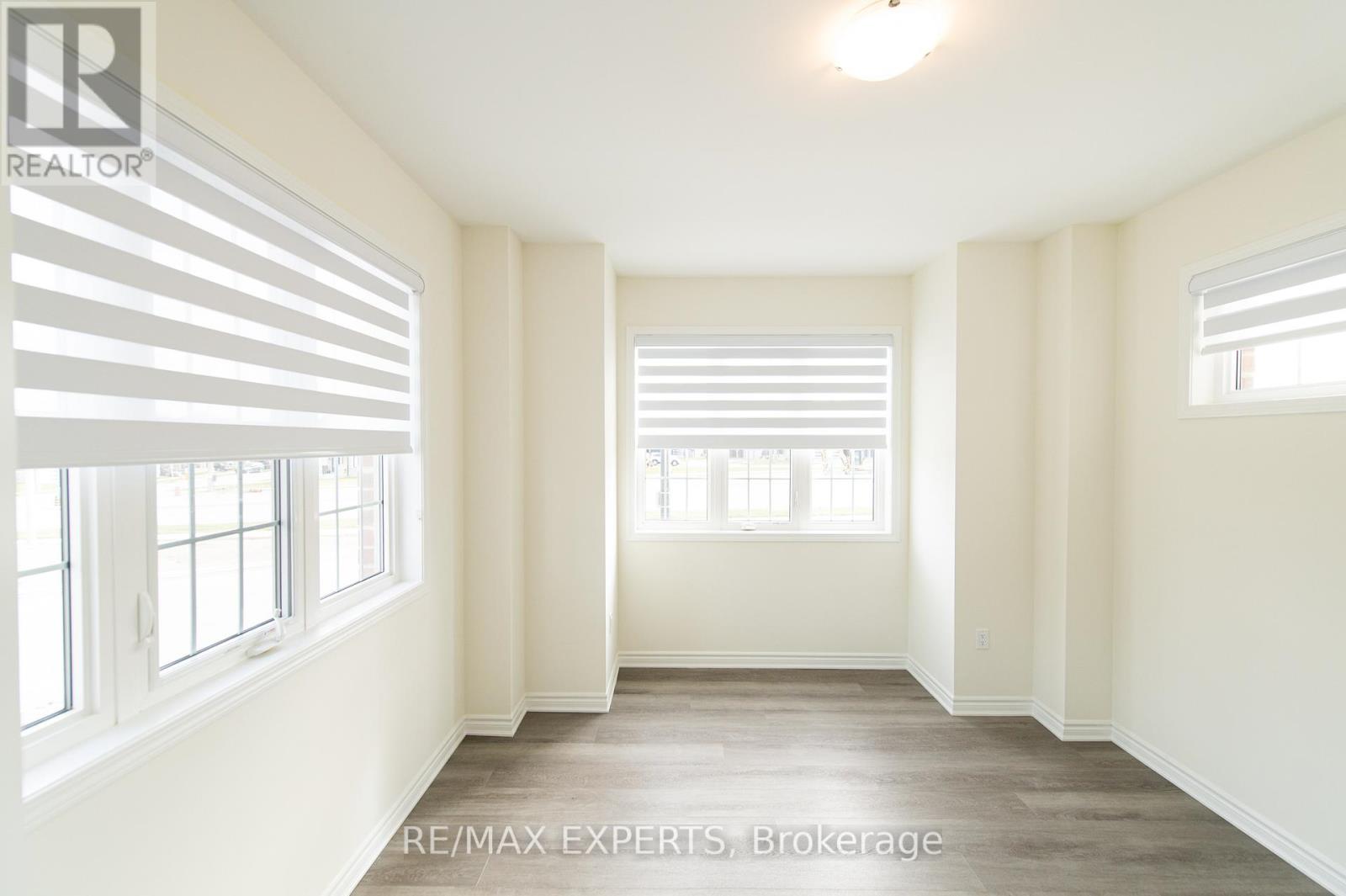 3235 CHIMNEY SWIFT CRES