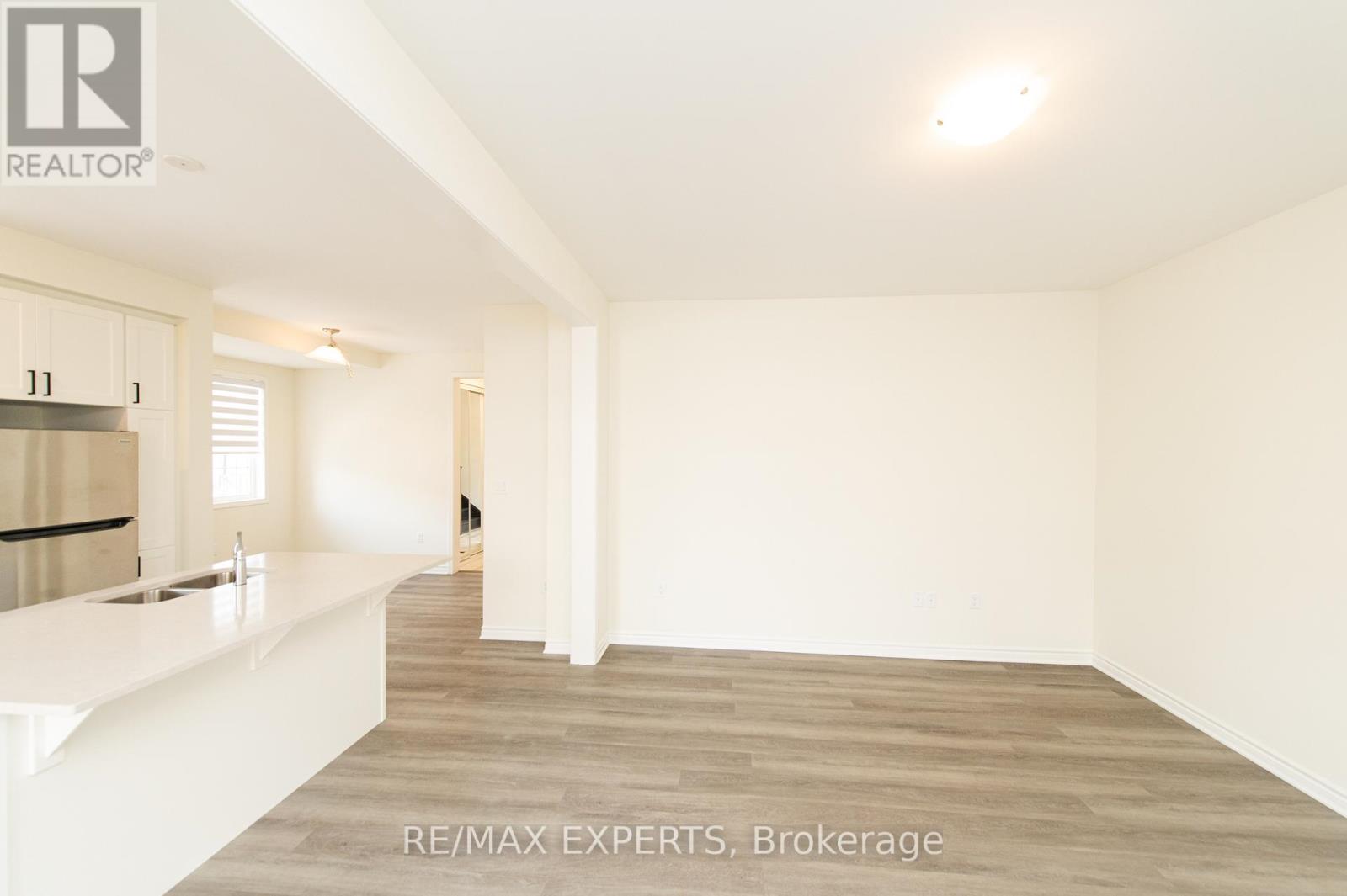 3235 CHIMNEY SWIFT CRES