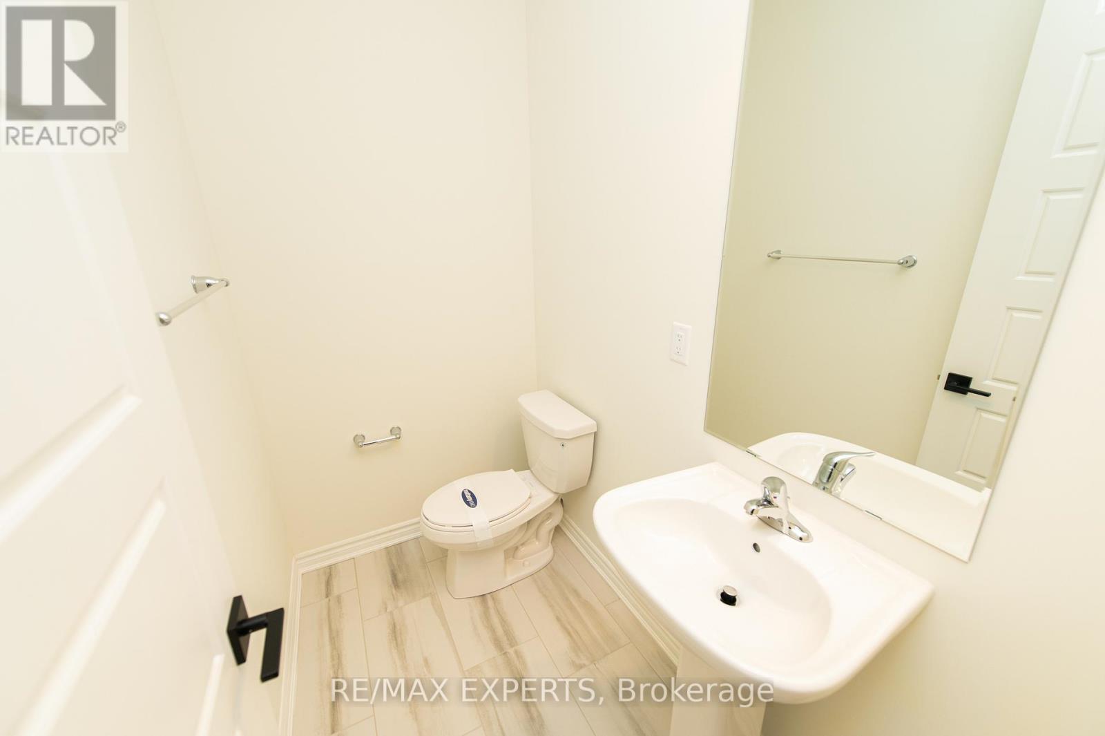 3235 CHIMNEY SWIFT CRES