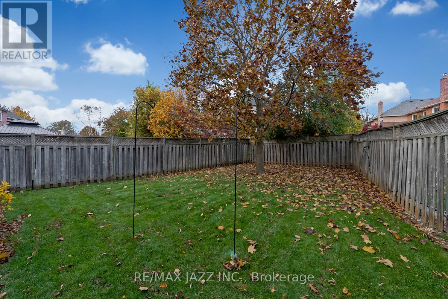 543 BRADLEY DR