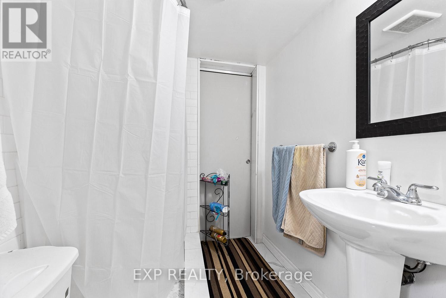 13 FEARN CRES