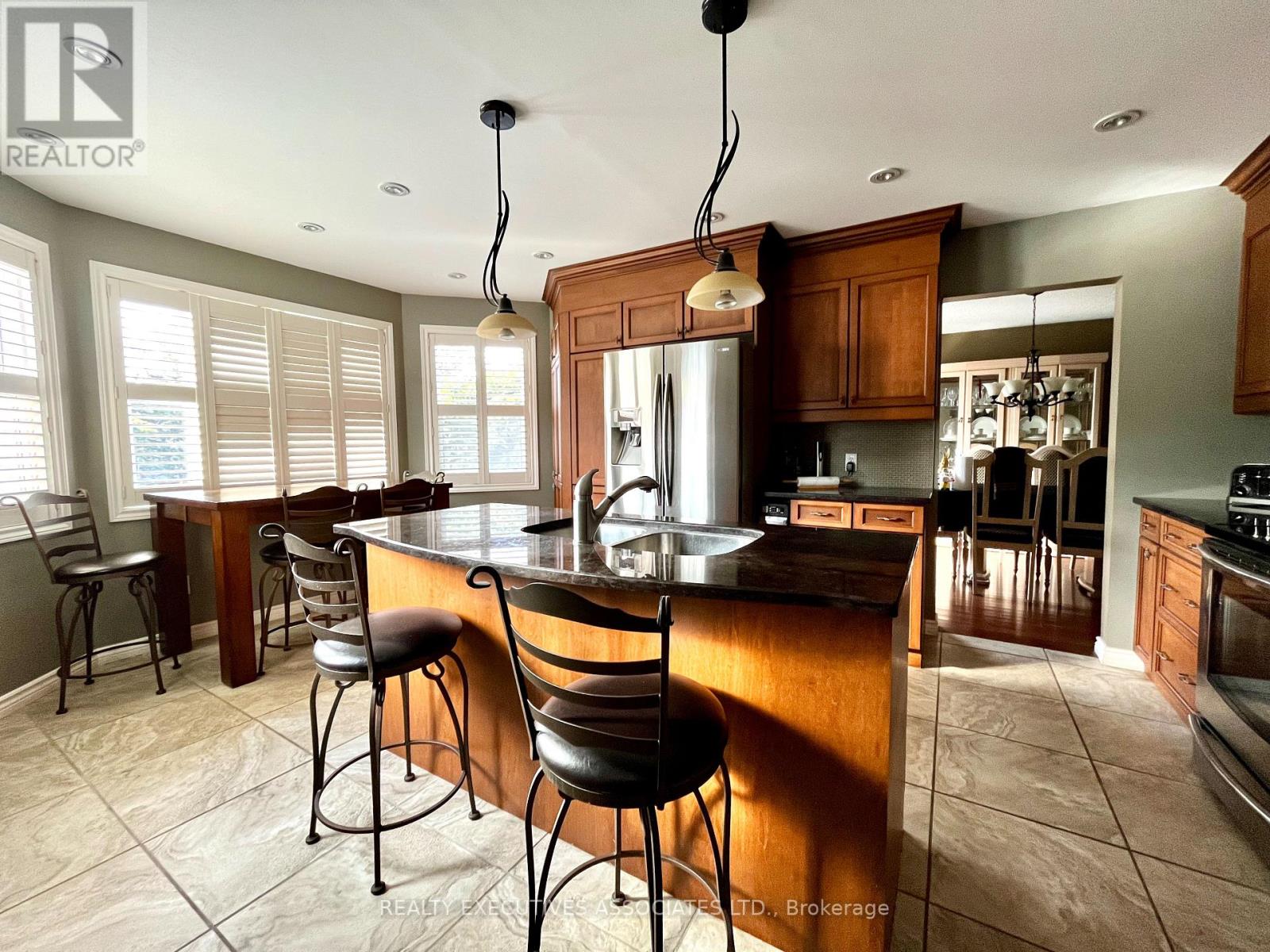 26 HIALEAH CRES