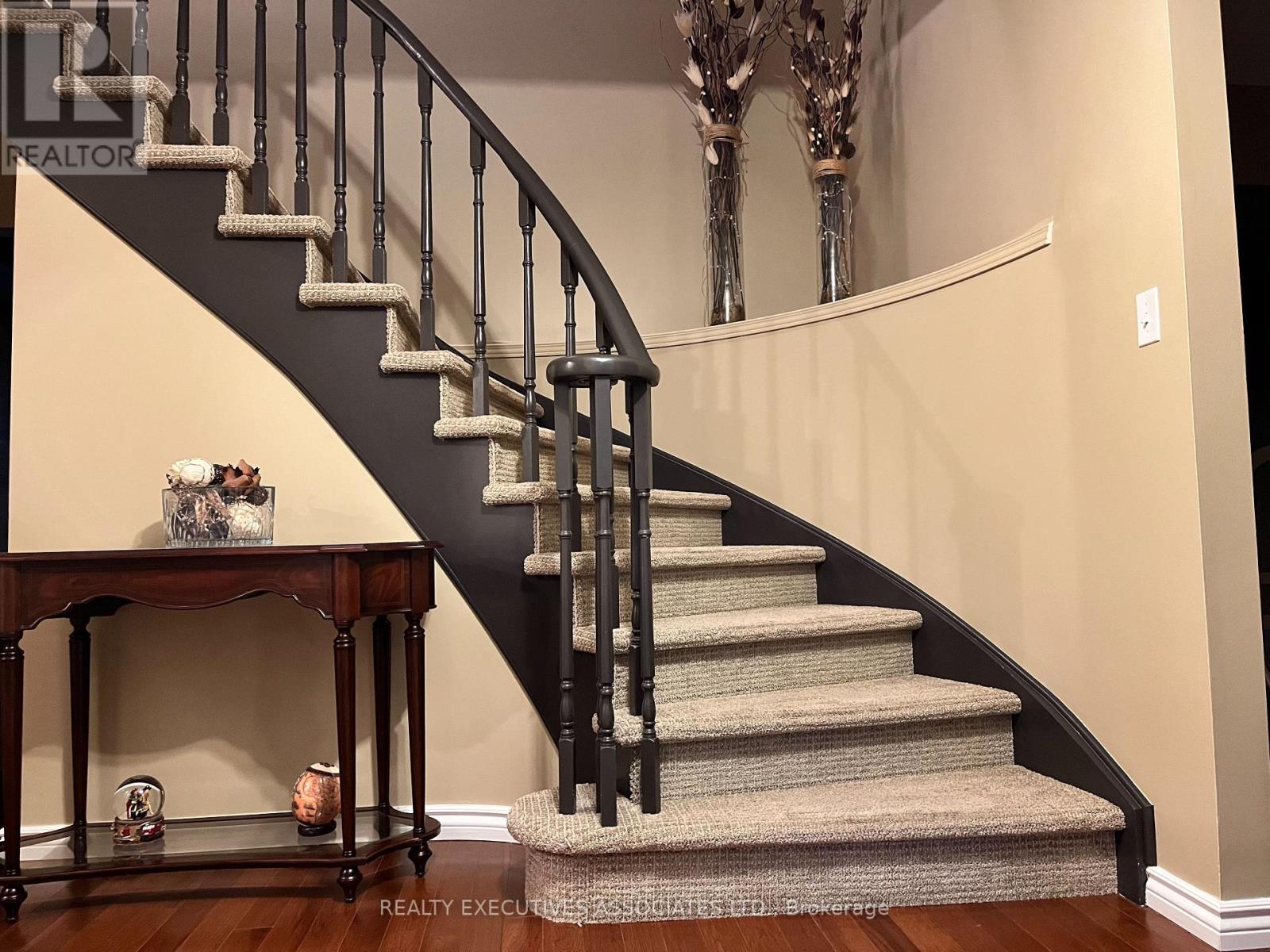 26 HIALEAH CRES