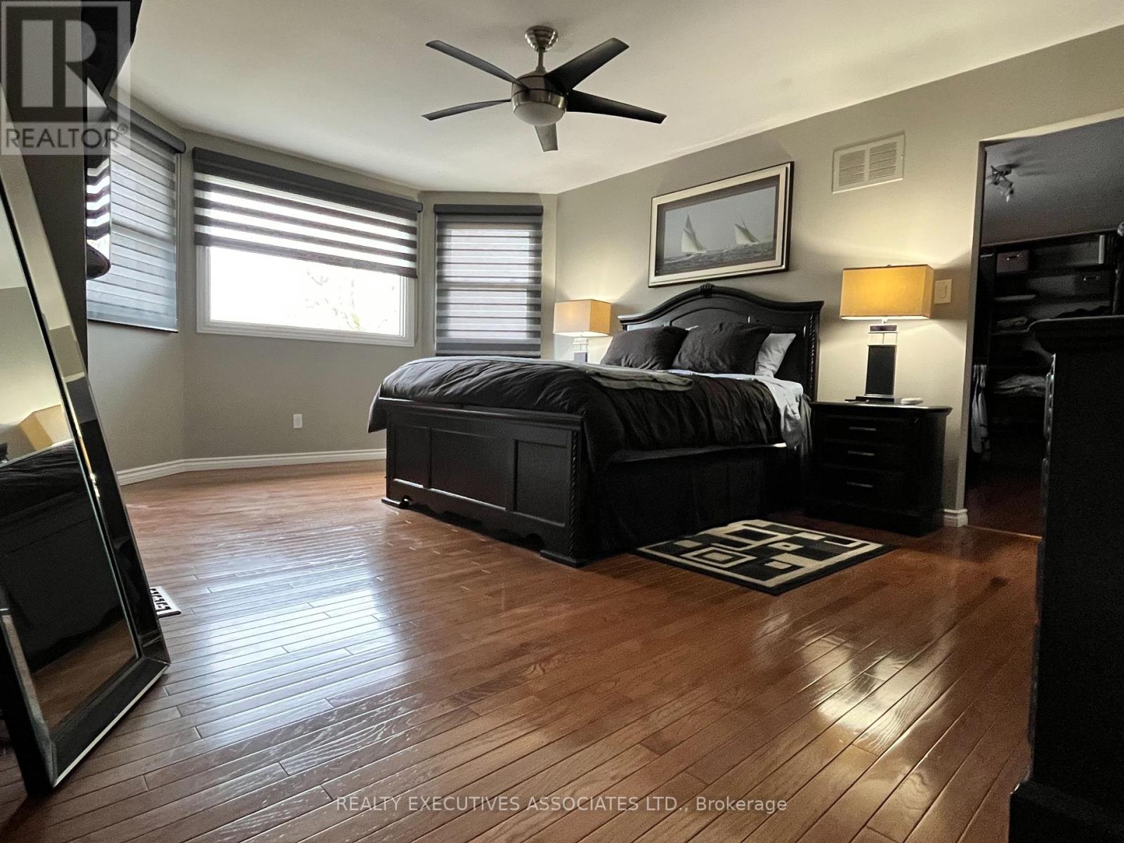 26 HIALEAH CRES