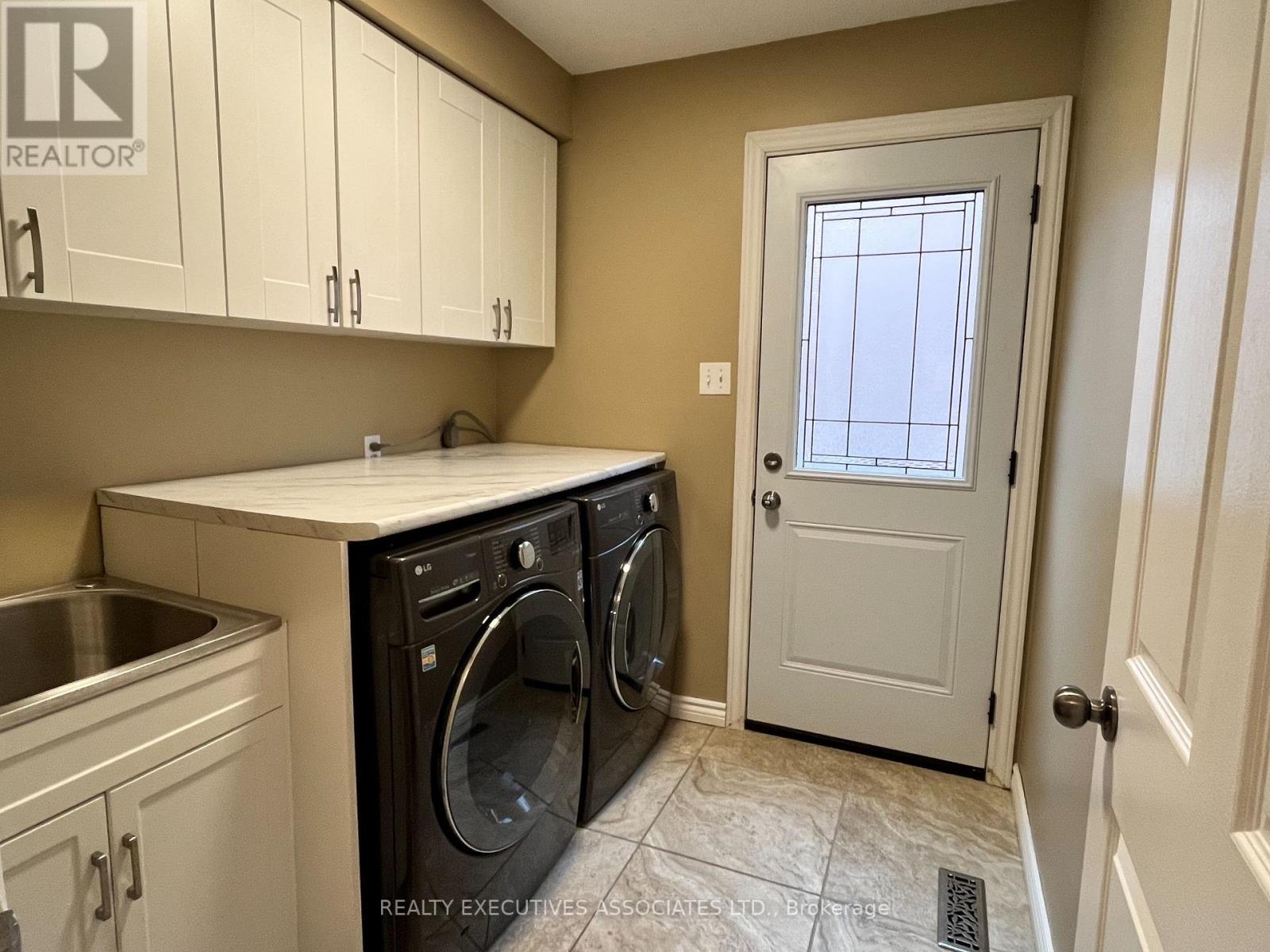 26 HIALEAH CRES
