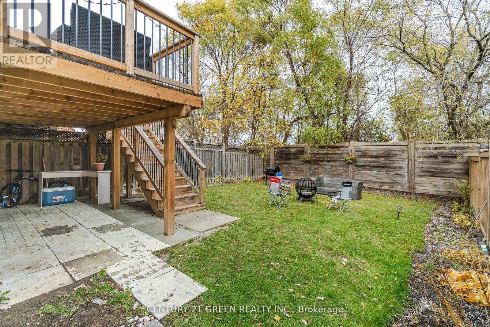 1610 AUTUMN CRES