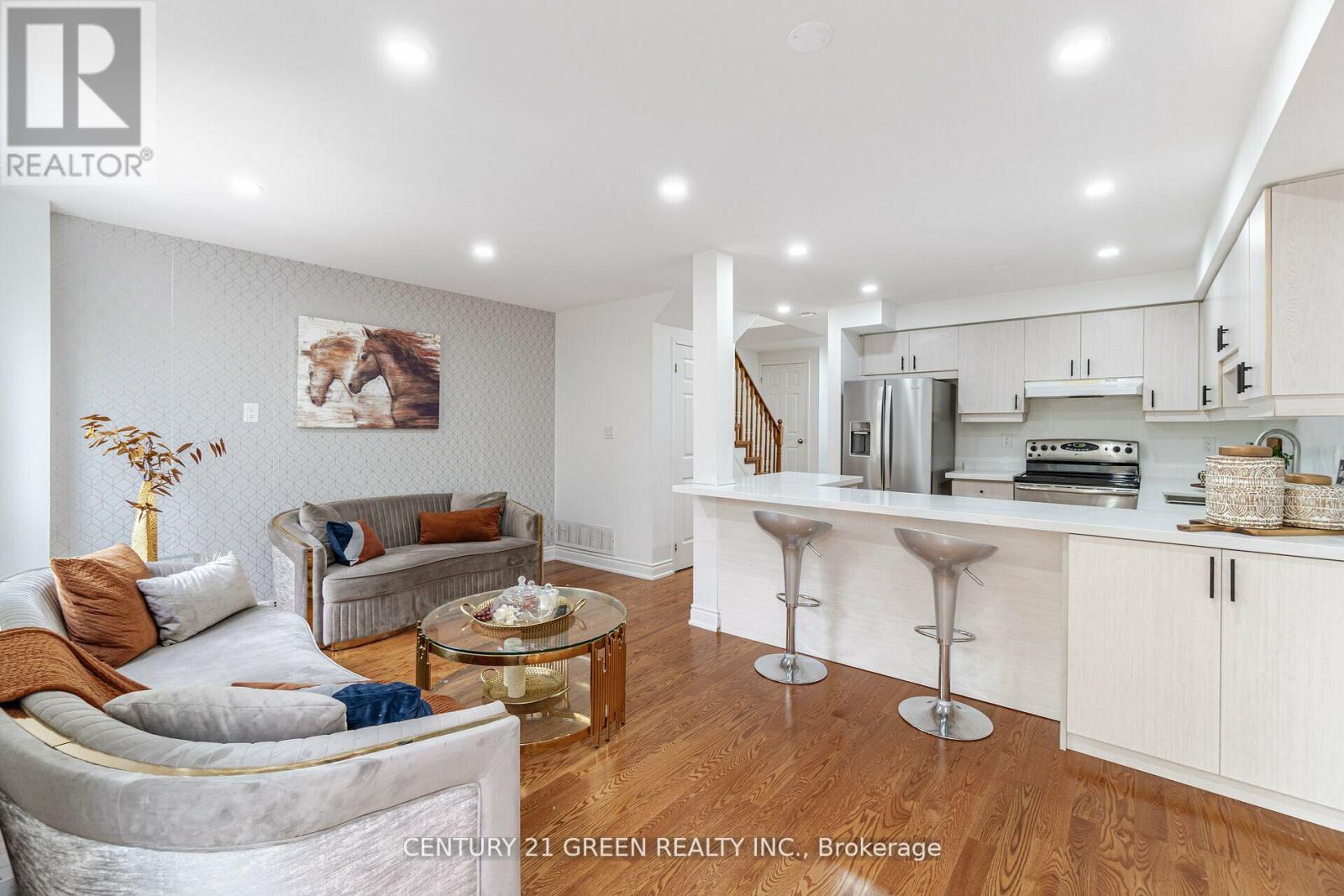 1610 AUTUMN CRES