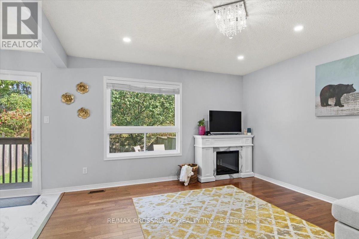125 LADY MAY DR