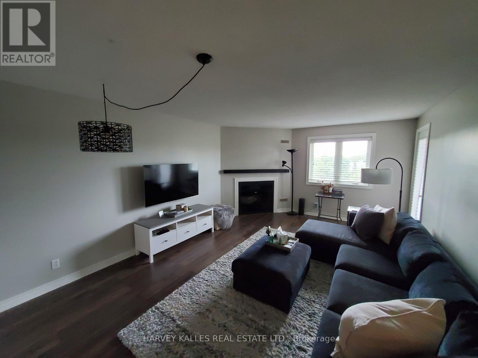 #402 -189 LAKE DRIVEWAY DR W, #402