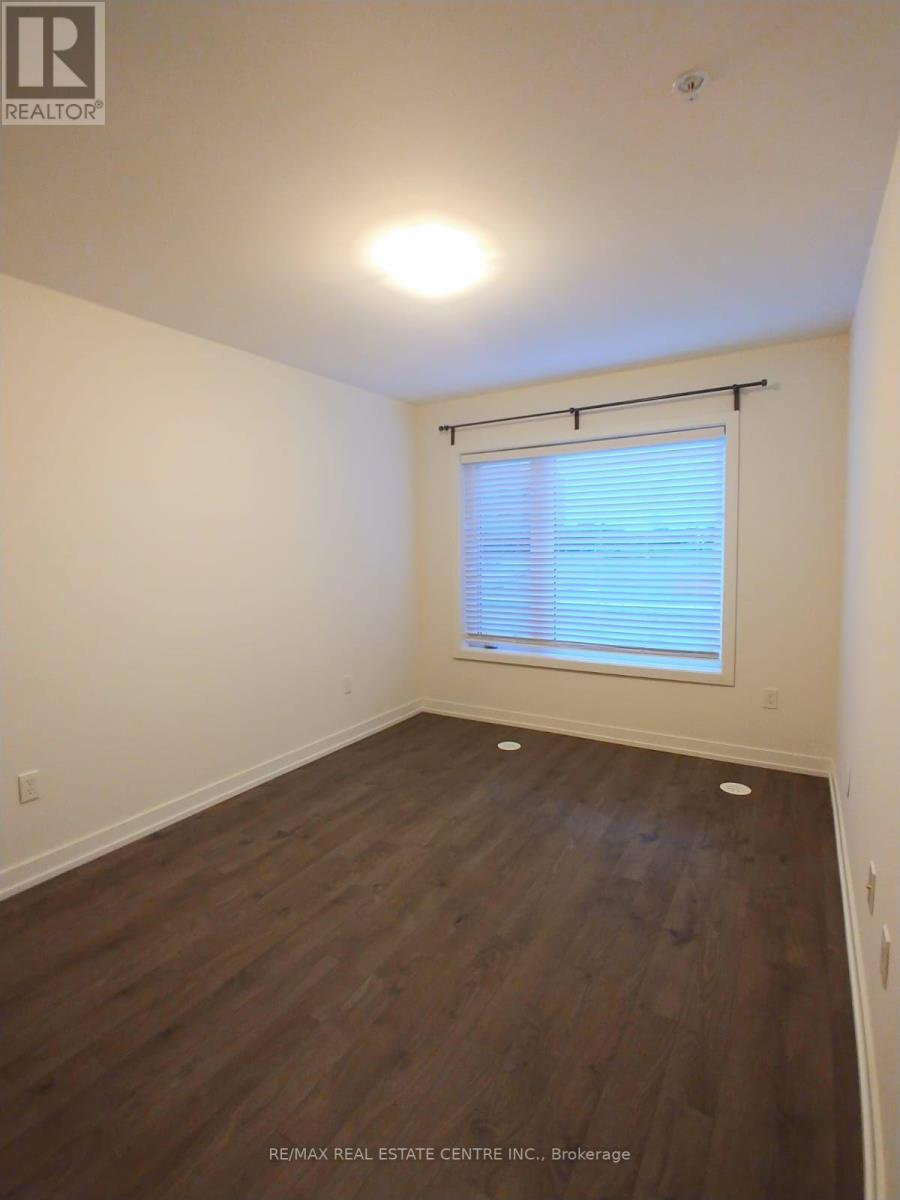 #512 -1555 KINGSTON RD, #512