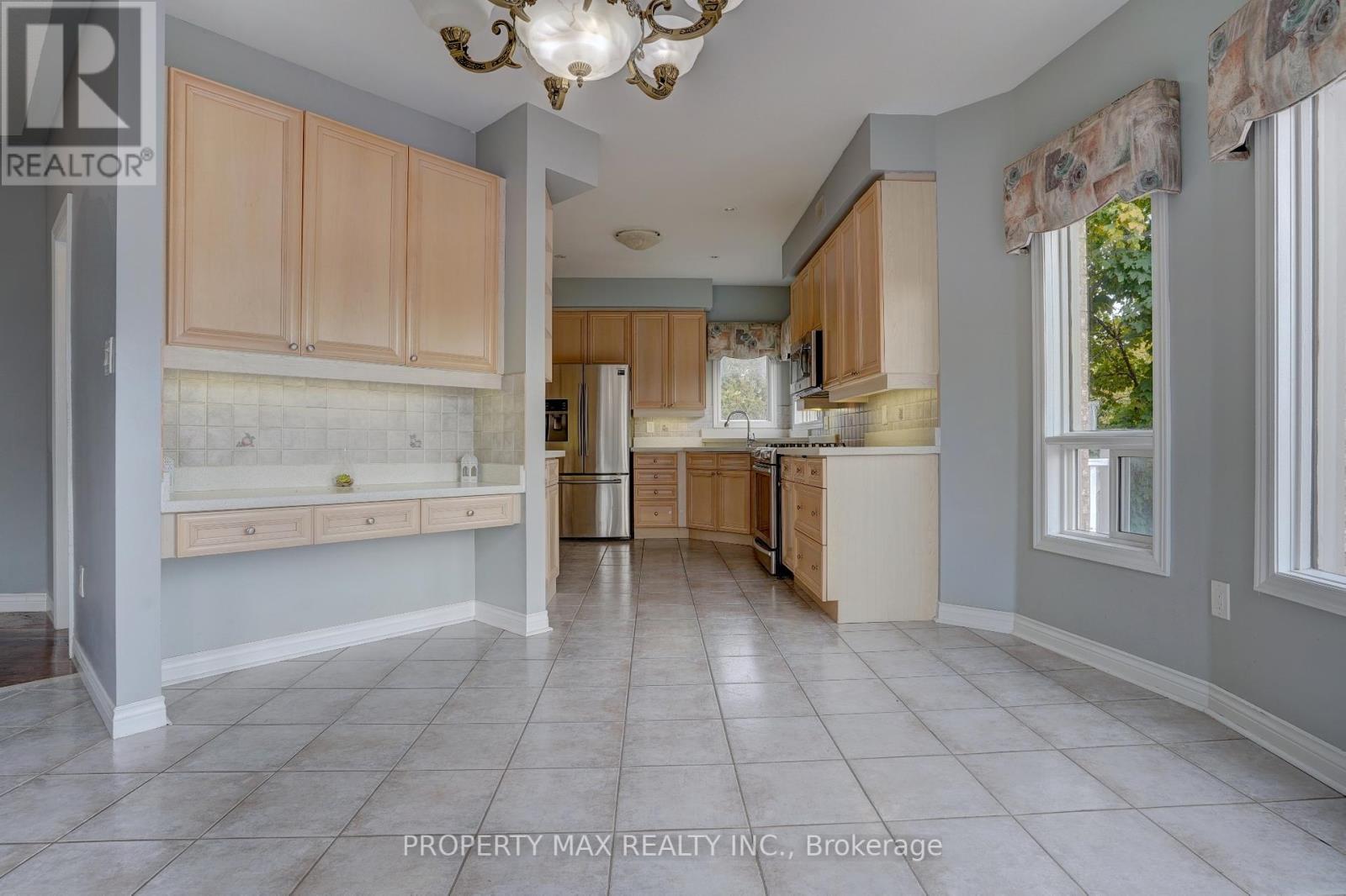 2357 SOUTHCOTT RD