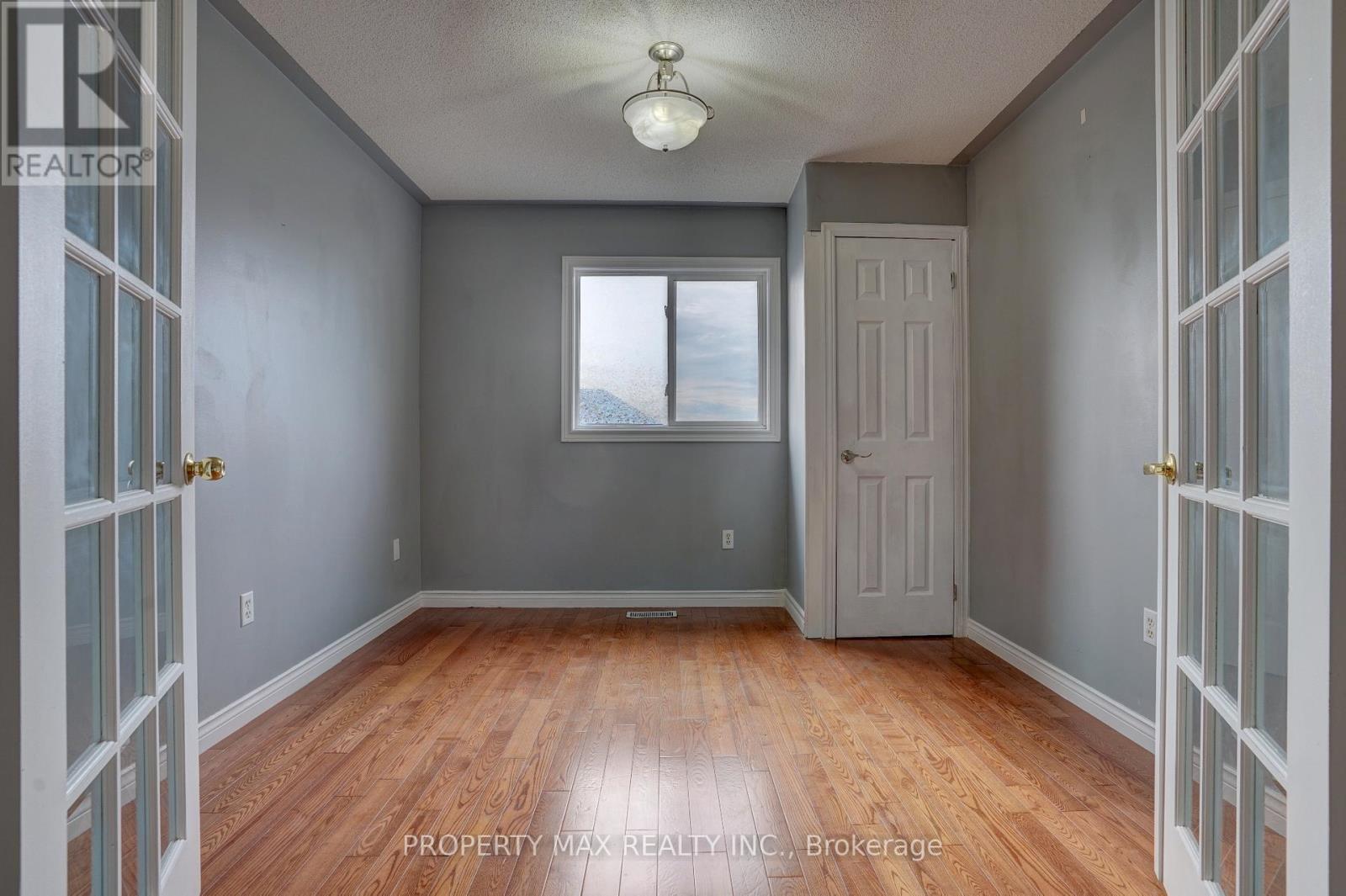 2357 SOUTHCOTT RD