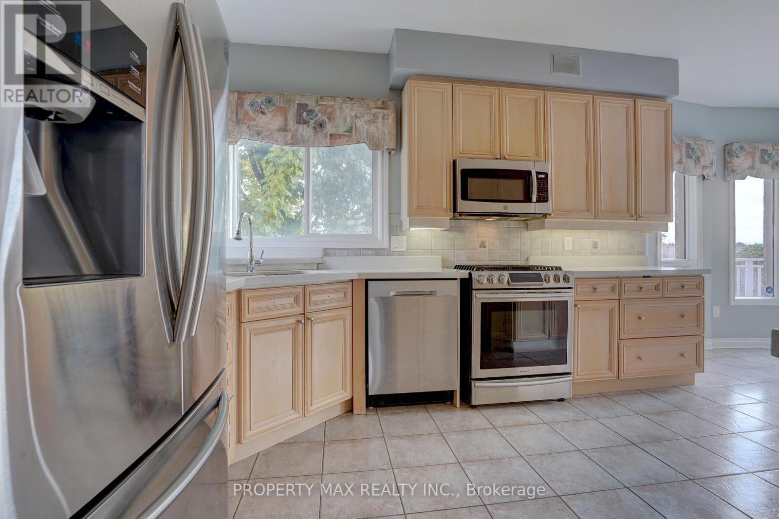 2357 SOUTHCOTT RD