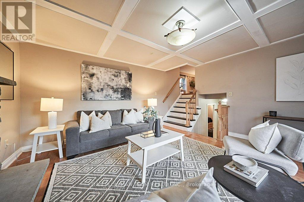 714 PICKERING BEACH RD