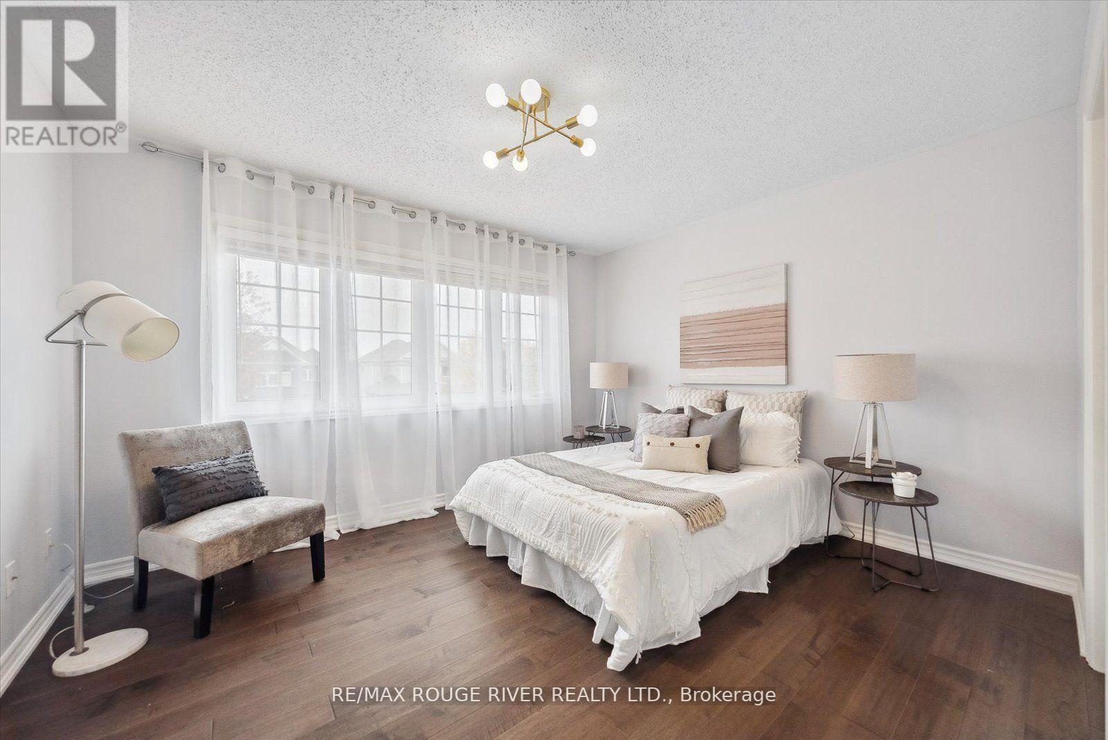 43 HAWSTEAD CRES