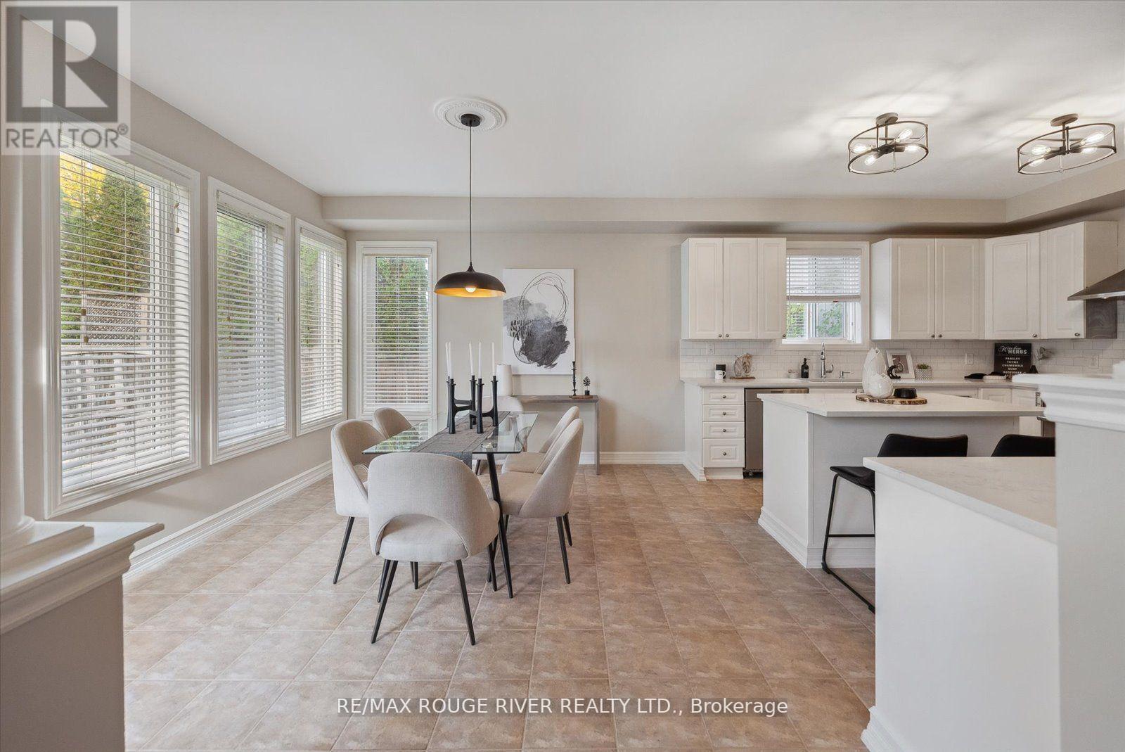 43 HAWSTEAD CRES