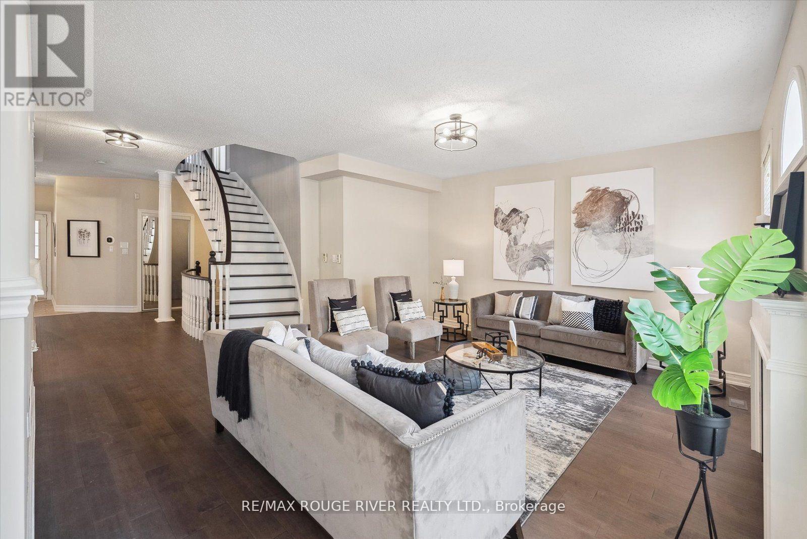 43 HAWSTEAD CRES