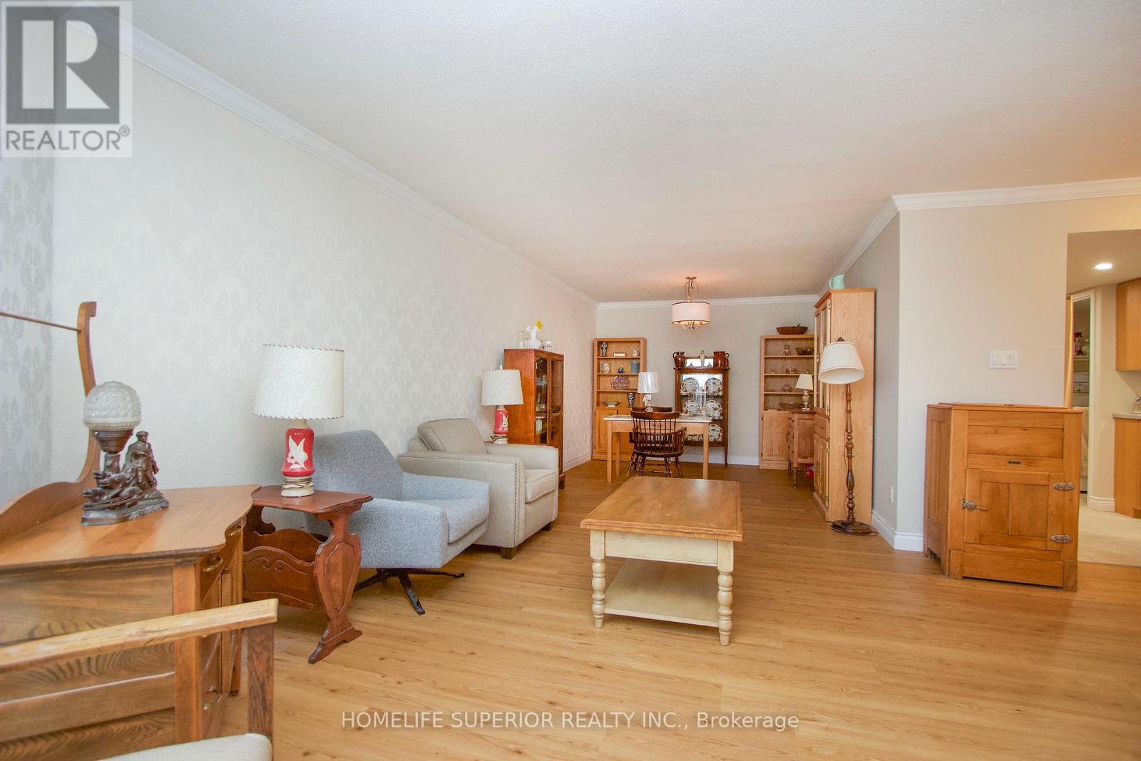 #903 -360 WATSON ST W, #903