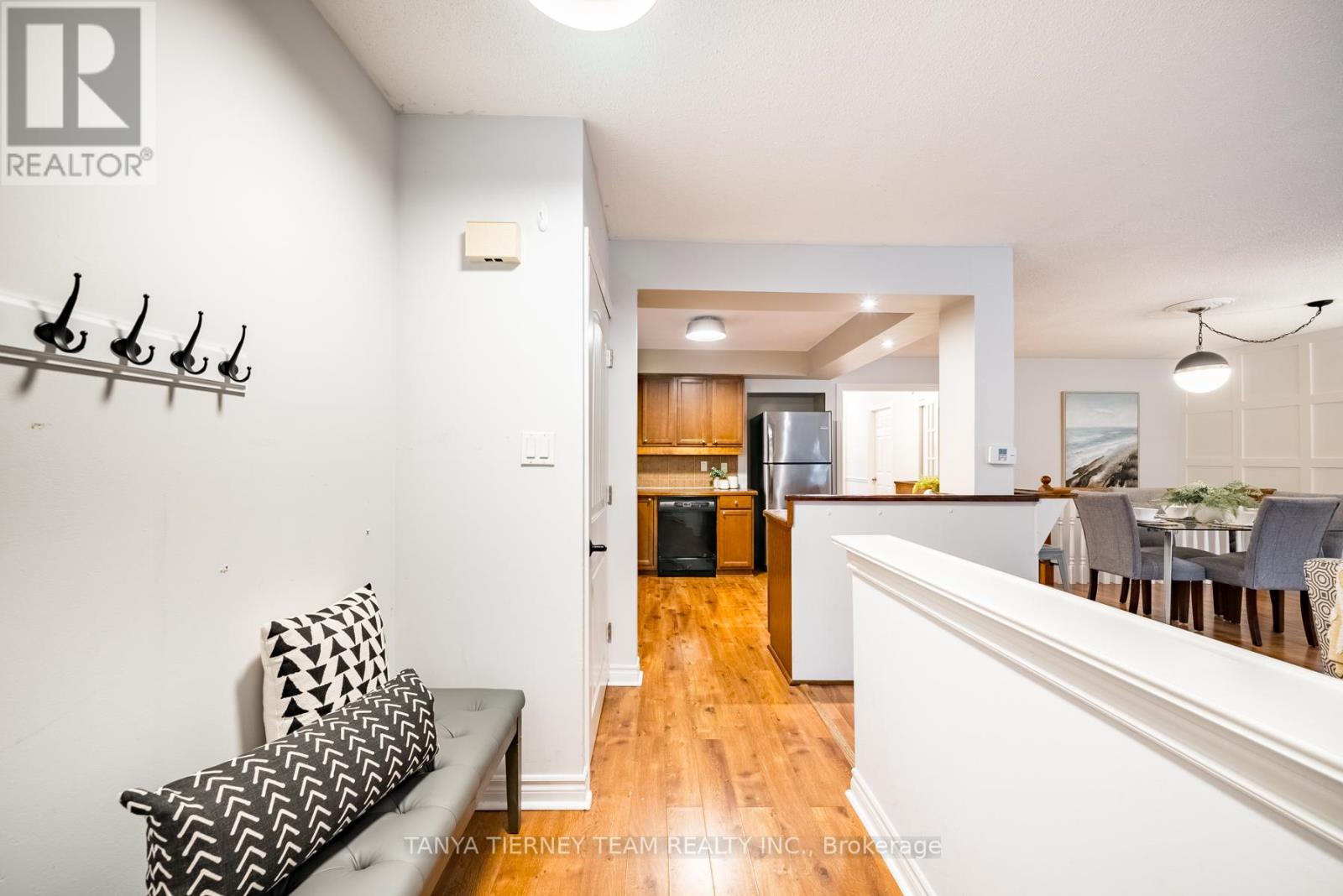 86 CALAIS ST