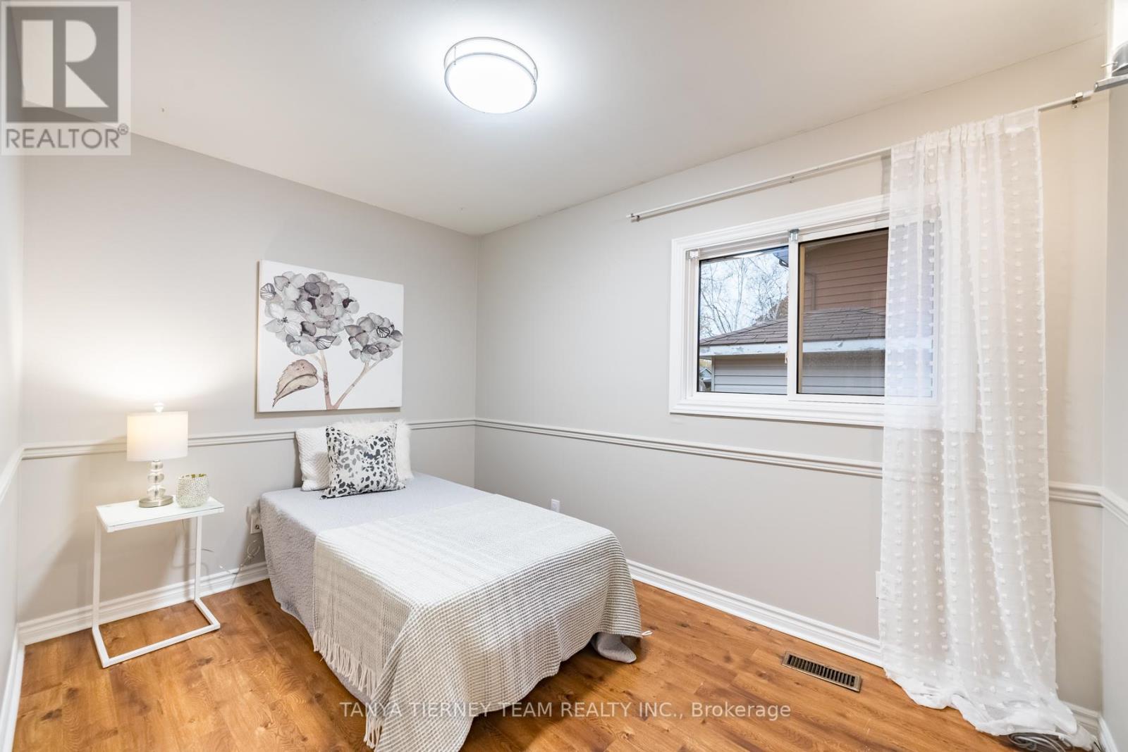 86 CALAIS ST