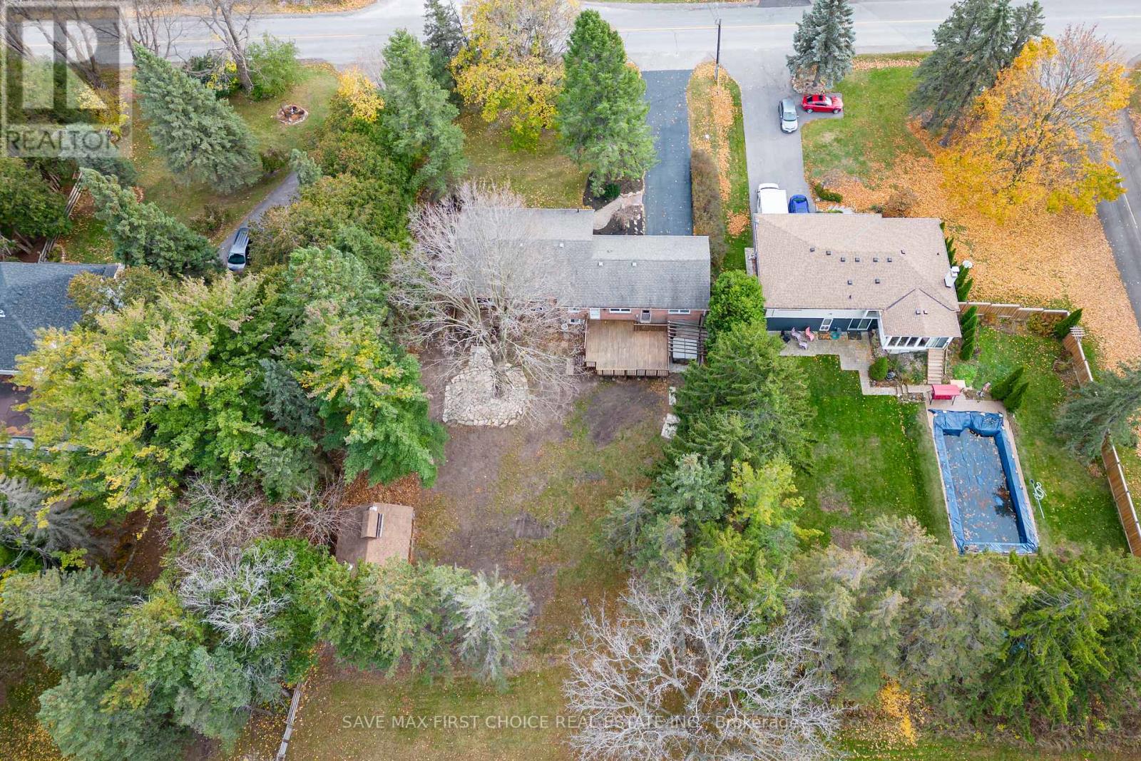 180 COLUMBUS RD W