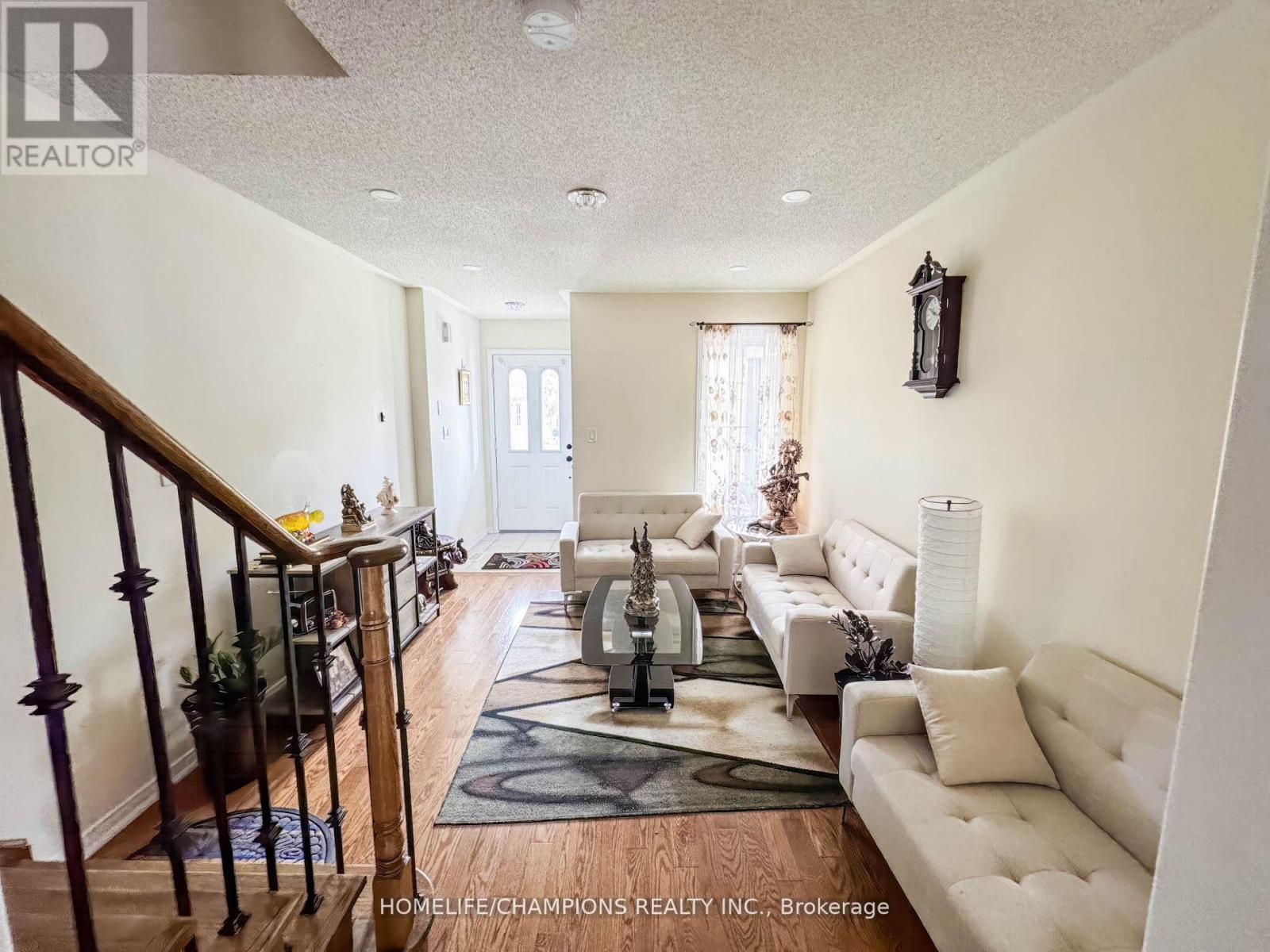 86 CARPENDALE CRES E
