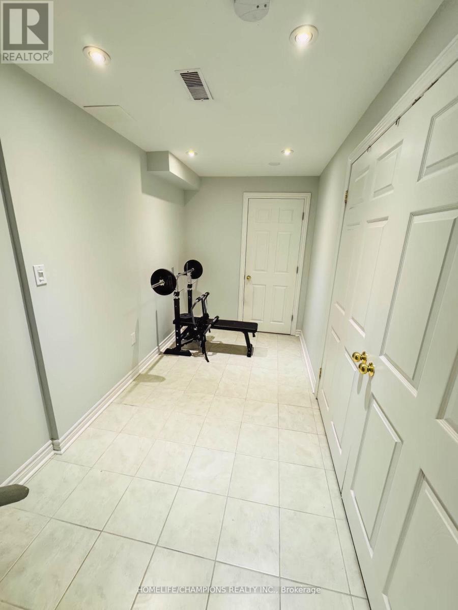 86 CARPENDALE CRES E