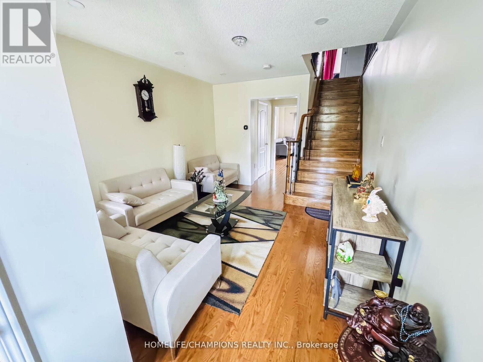 86 CARPENDALE CRES E