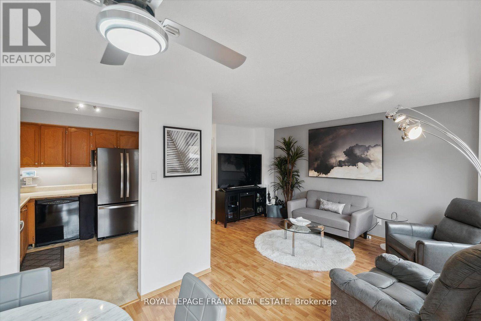 5 GREENFIELD CRES