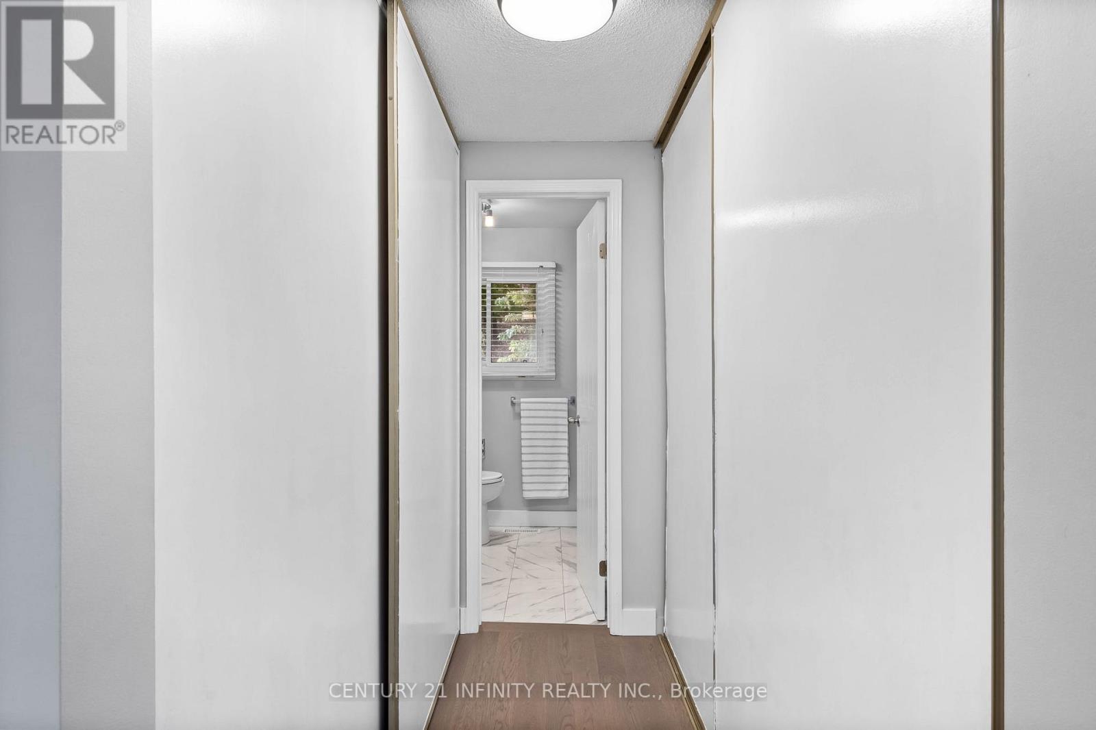 103 RAVENSCROFT RD