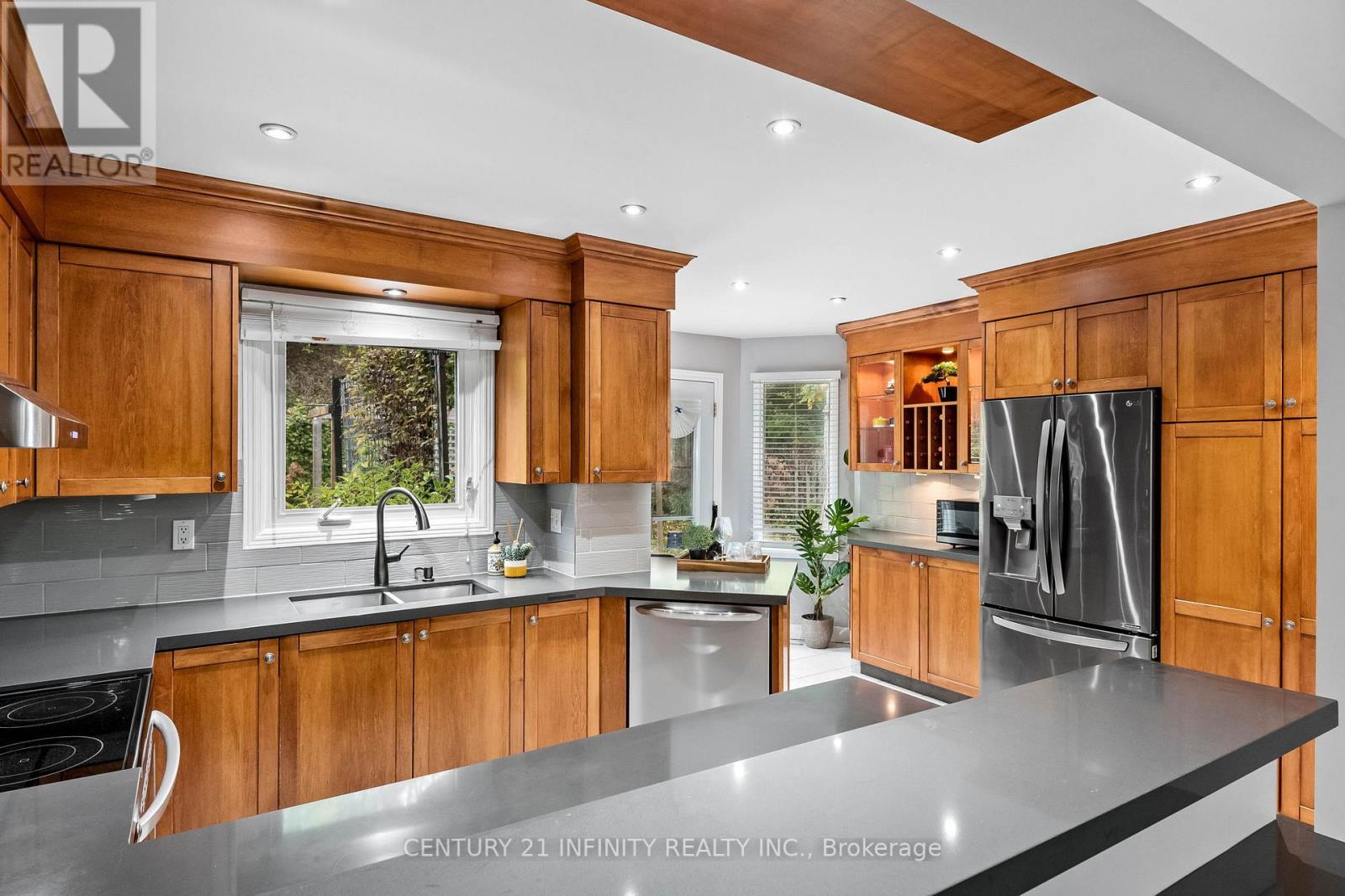 103 RAVENSCROFT RD
