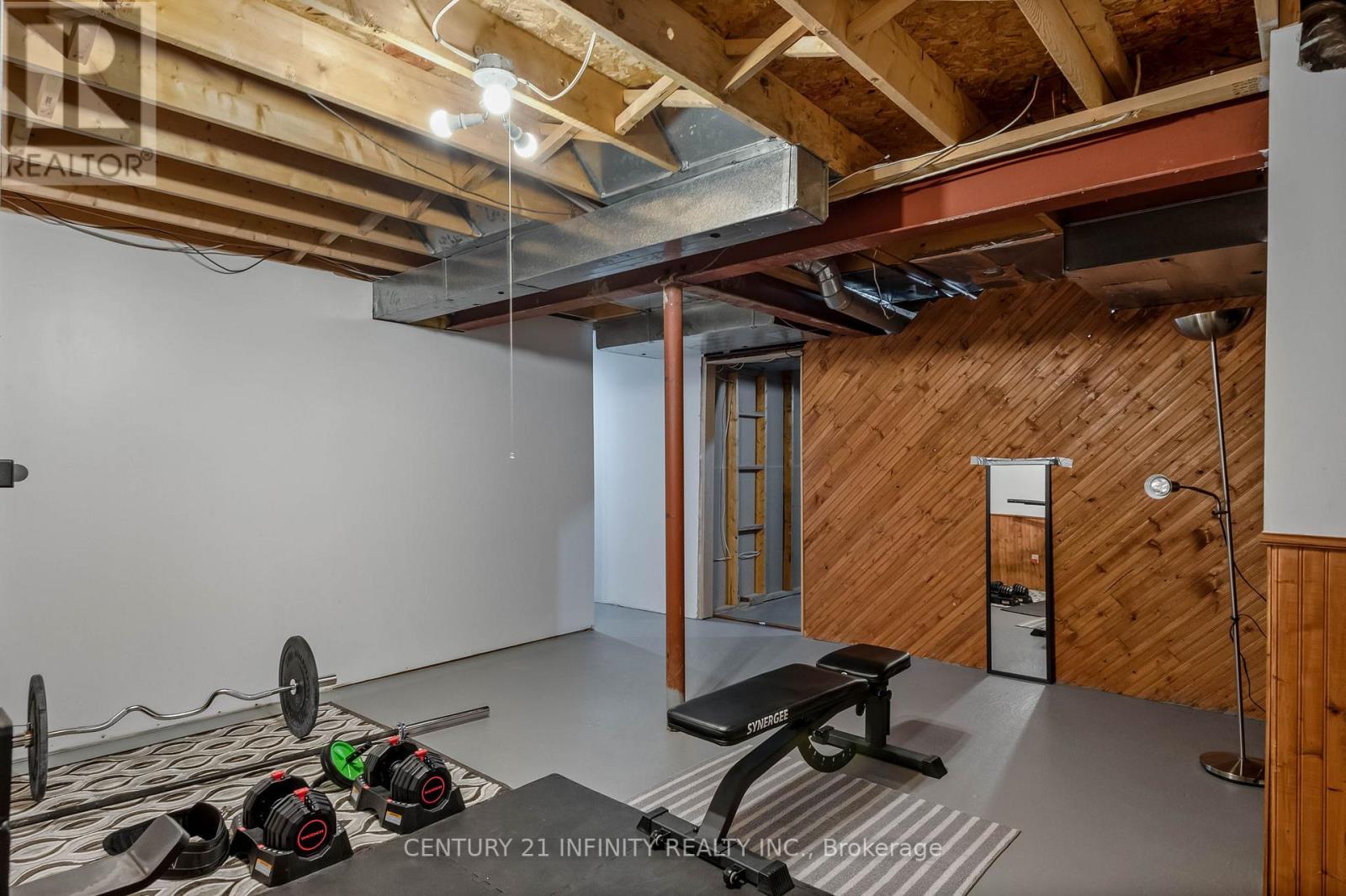 103 RAVENSCROFT RD