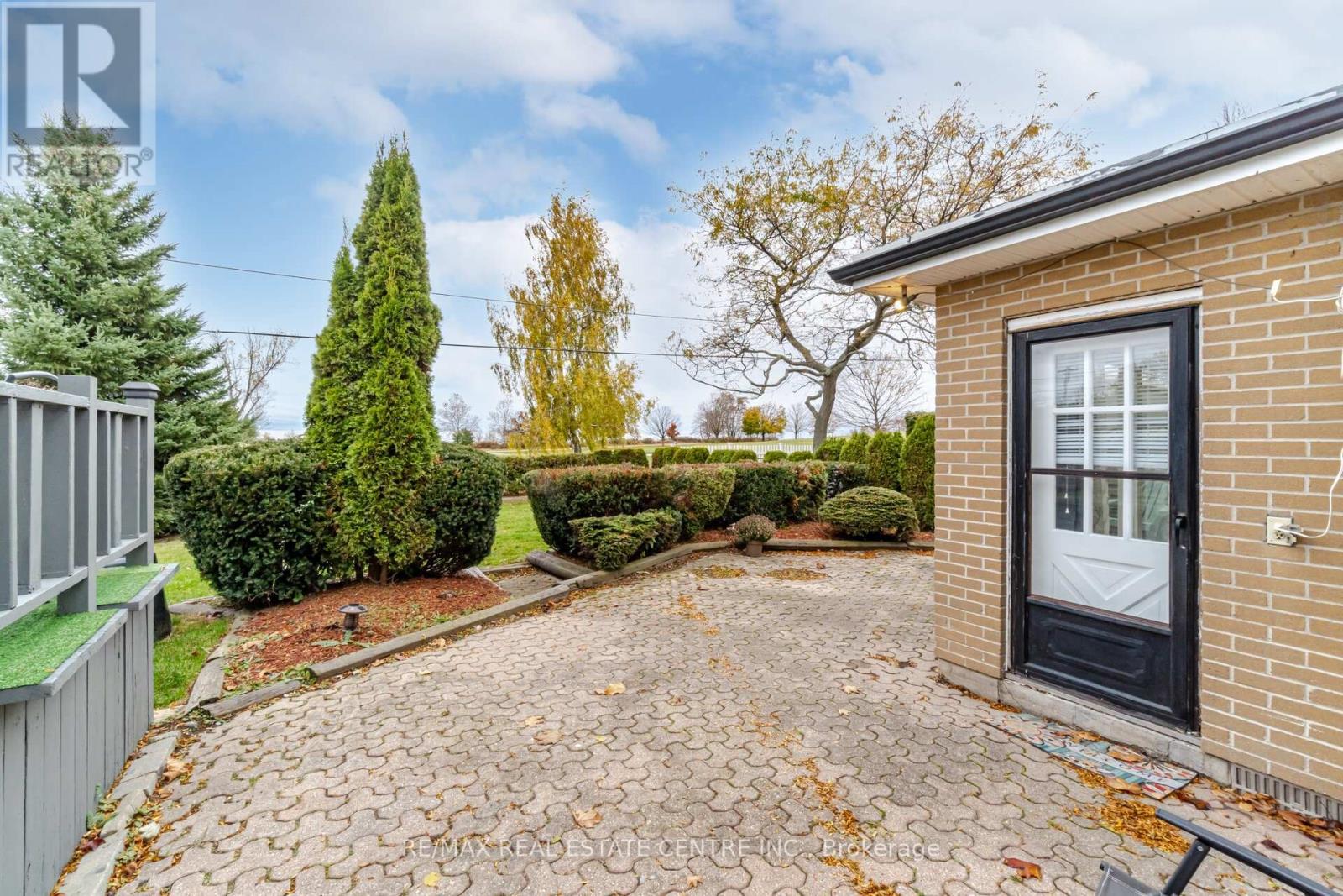 54 GREGORY RD