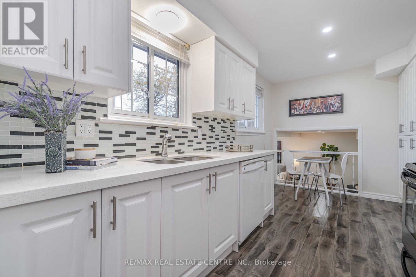 54 GREGORY RD