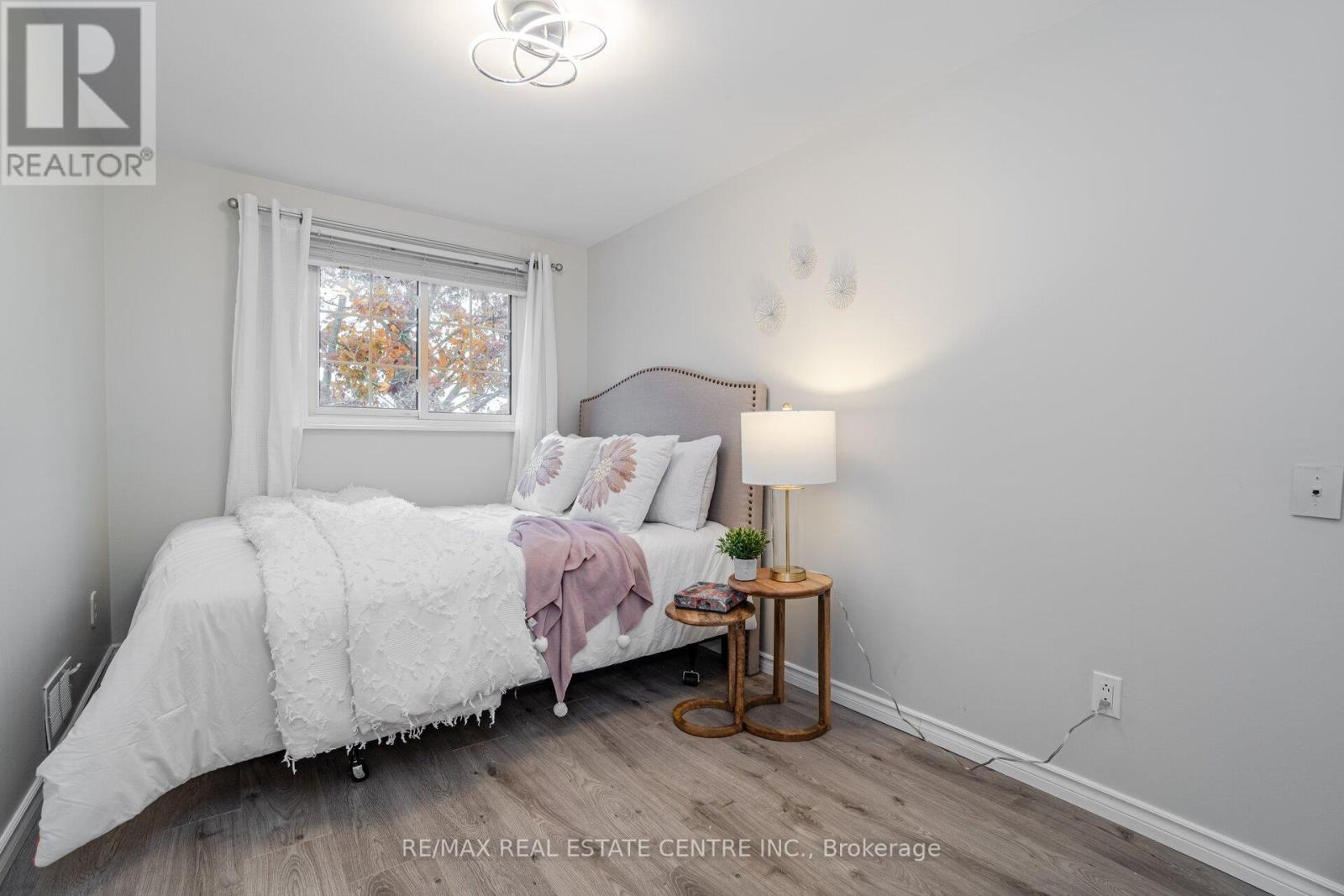 54 GREGORY RD