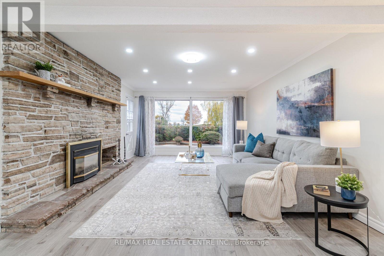 54 GREGORY RD