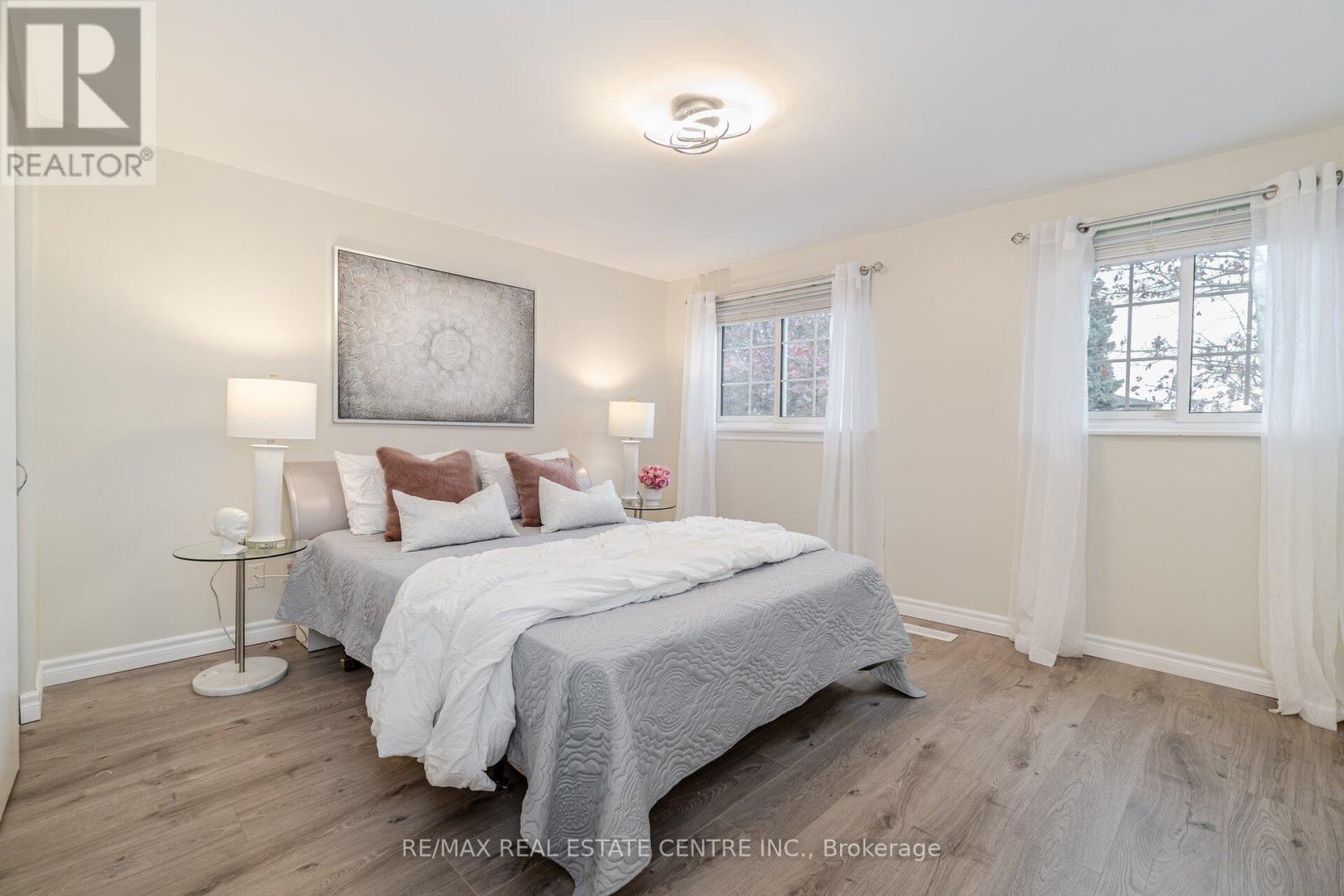 54 GREGORY RD