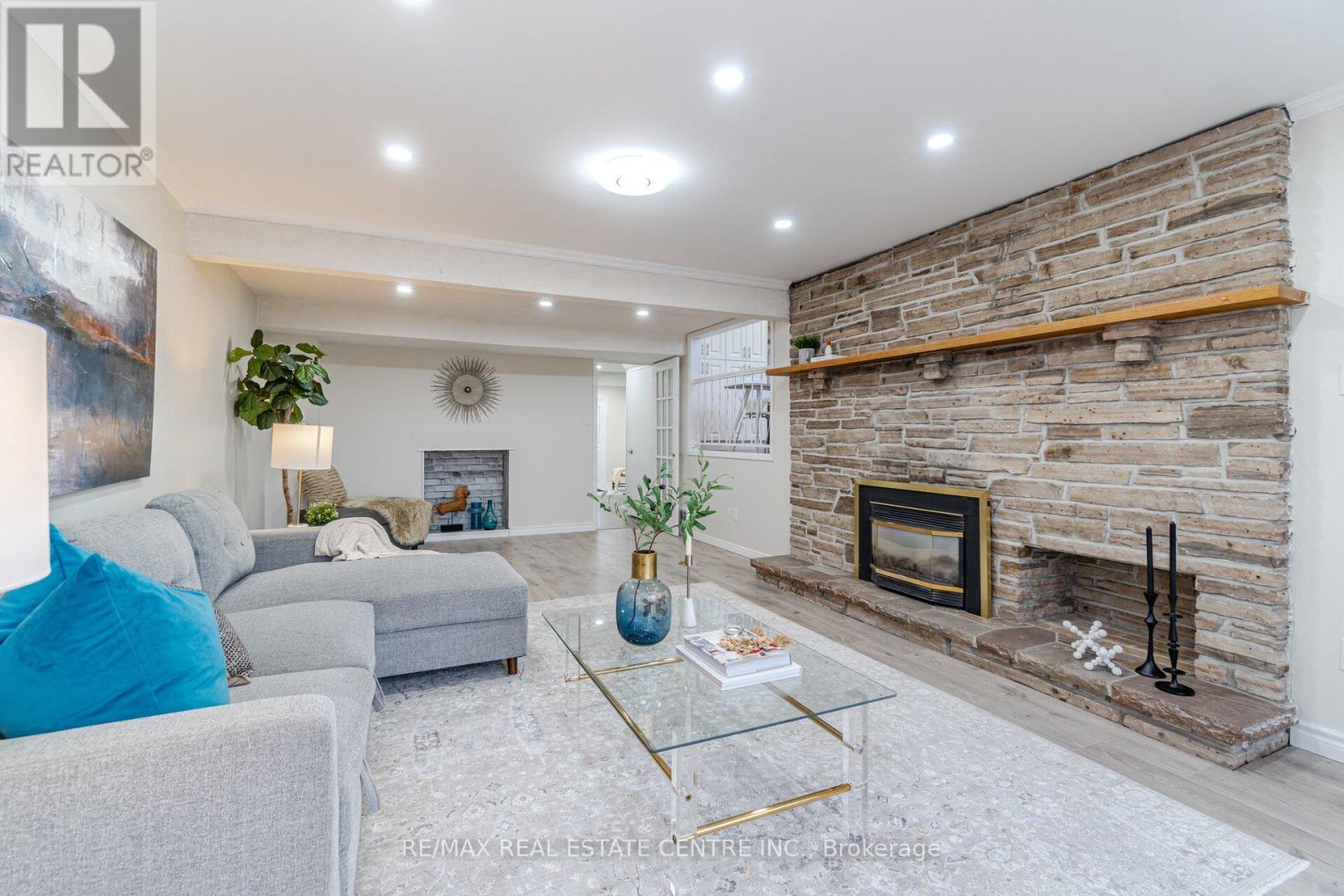 54 GREGORY RD