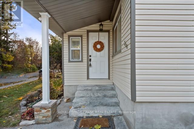 308 CHESTNUT ST W