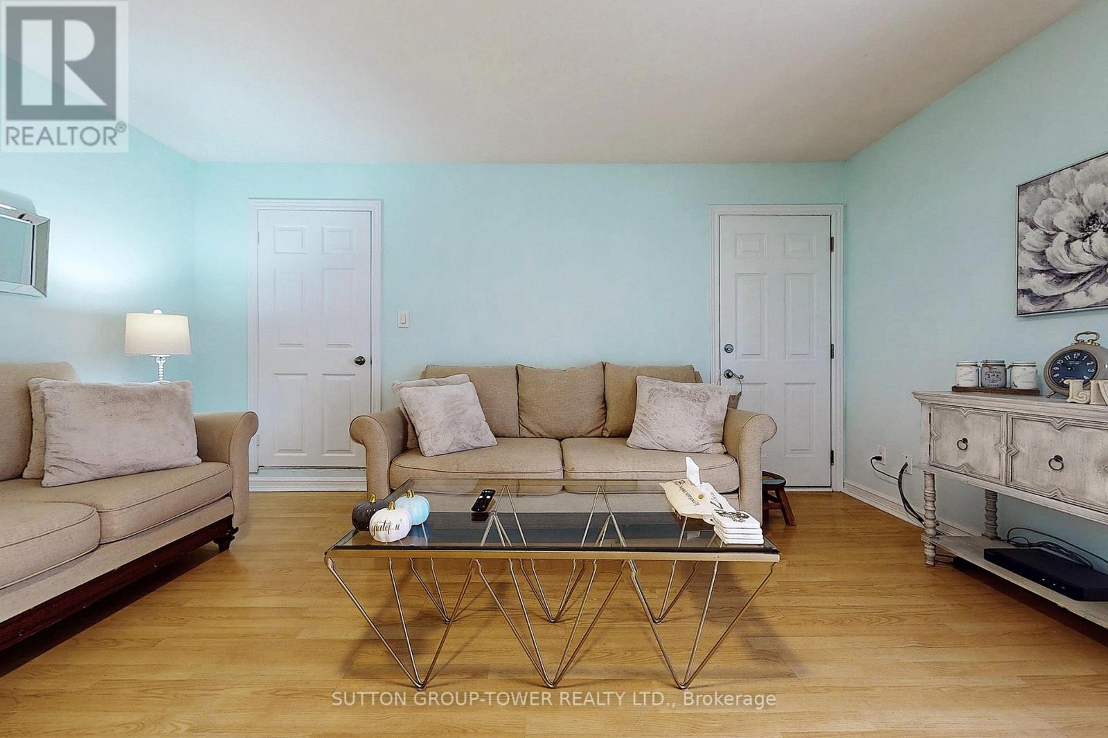 #UPPER -422 SHEPPARD AVE, #Upper