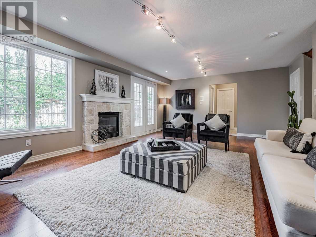 49 ROBERSON DR