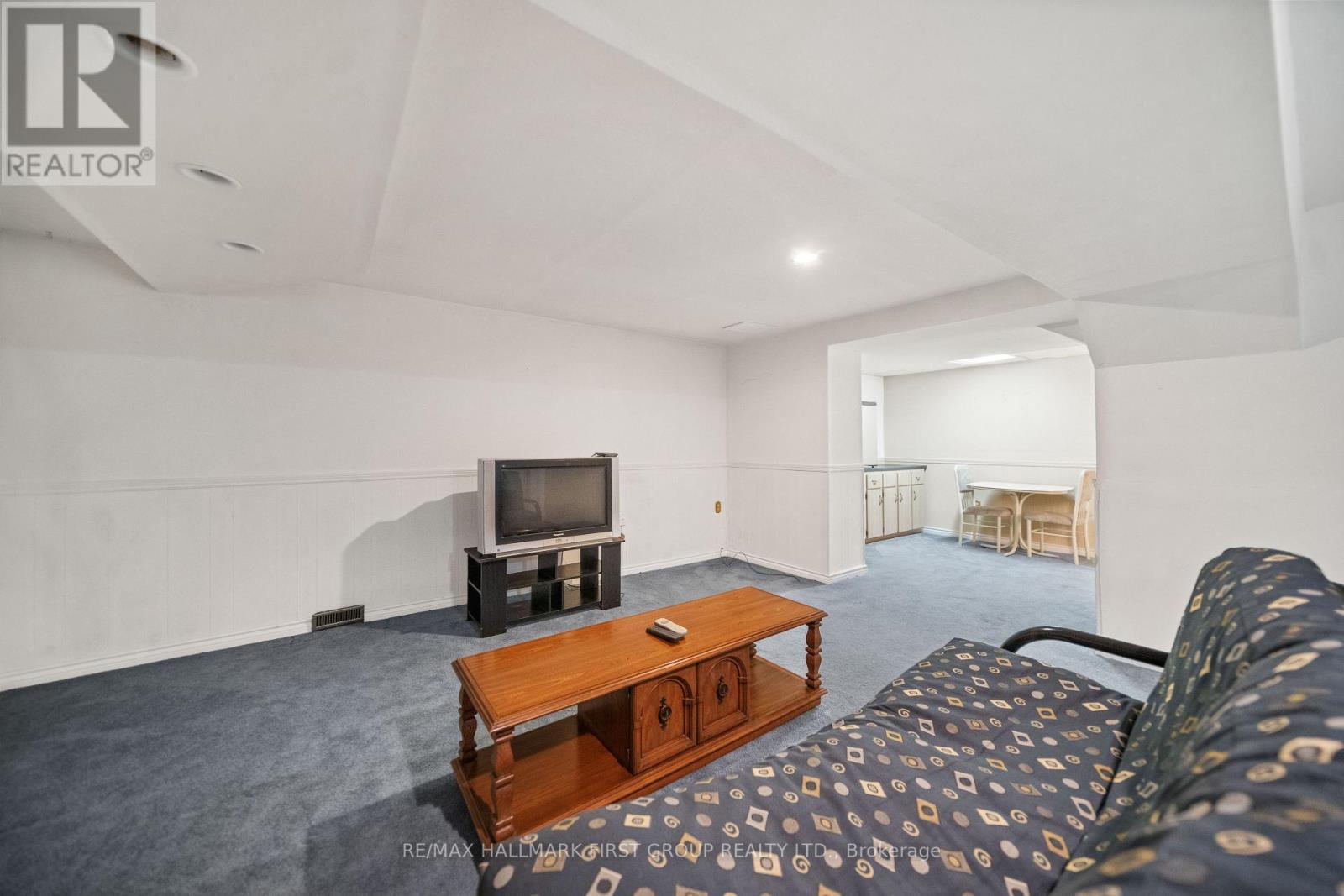 21 DORIC ST