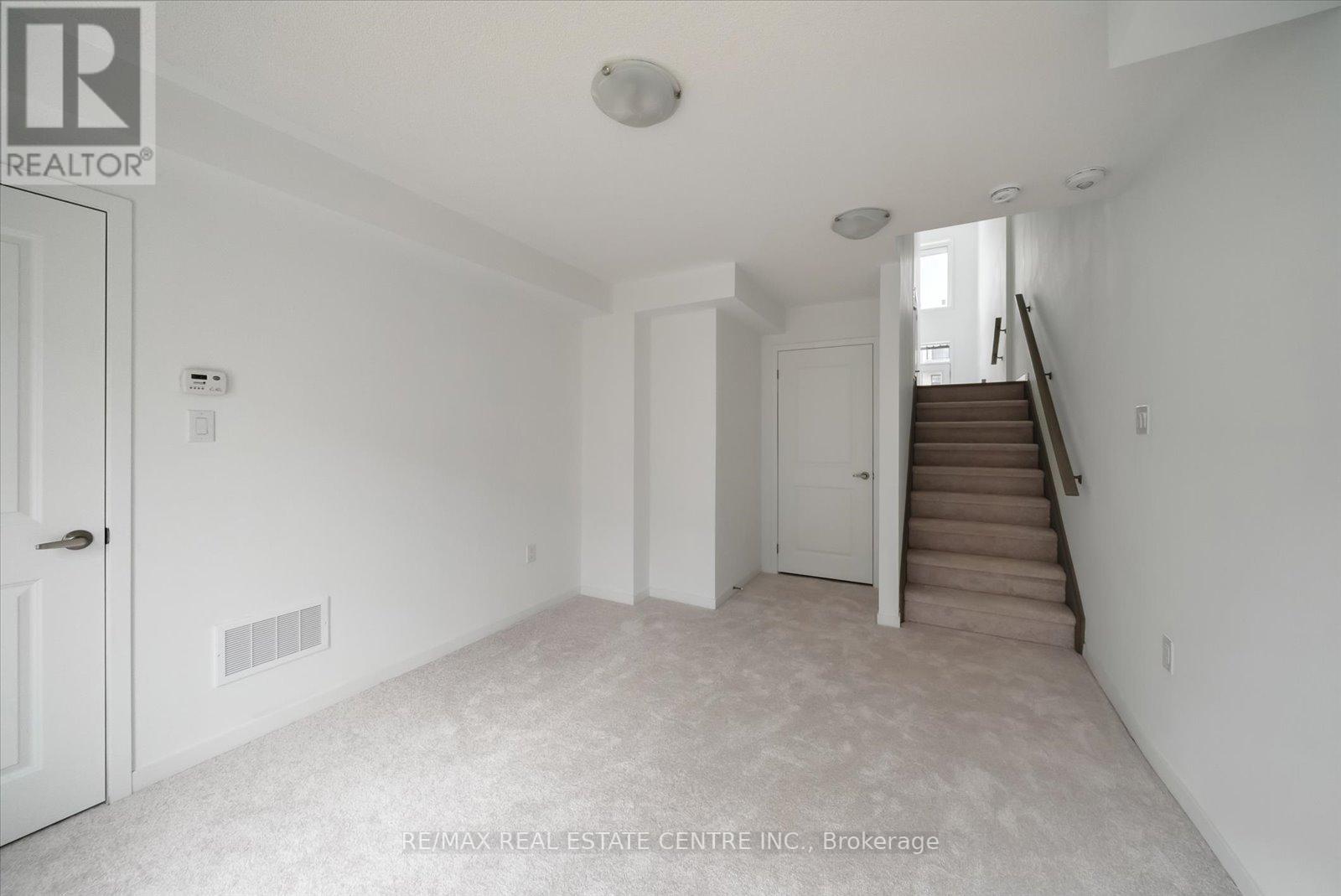 755 STANSTEAD PATH