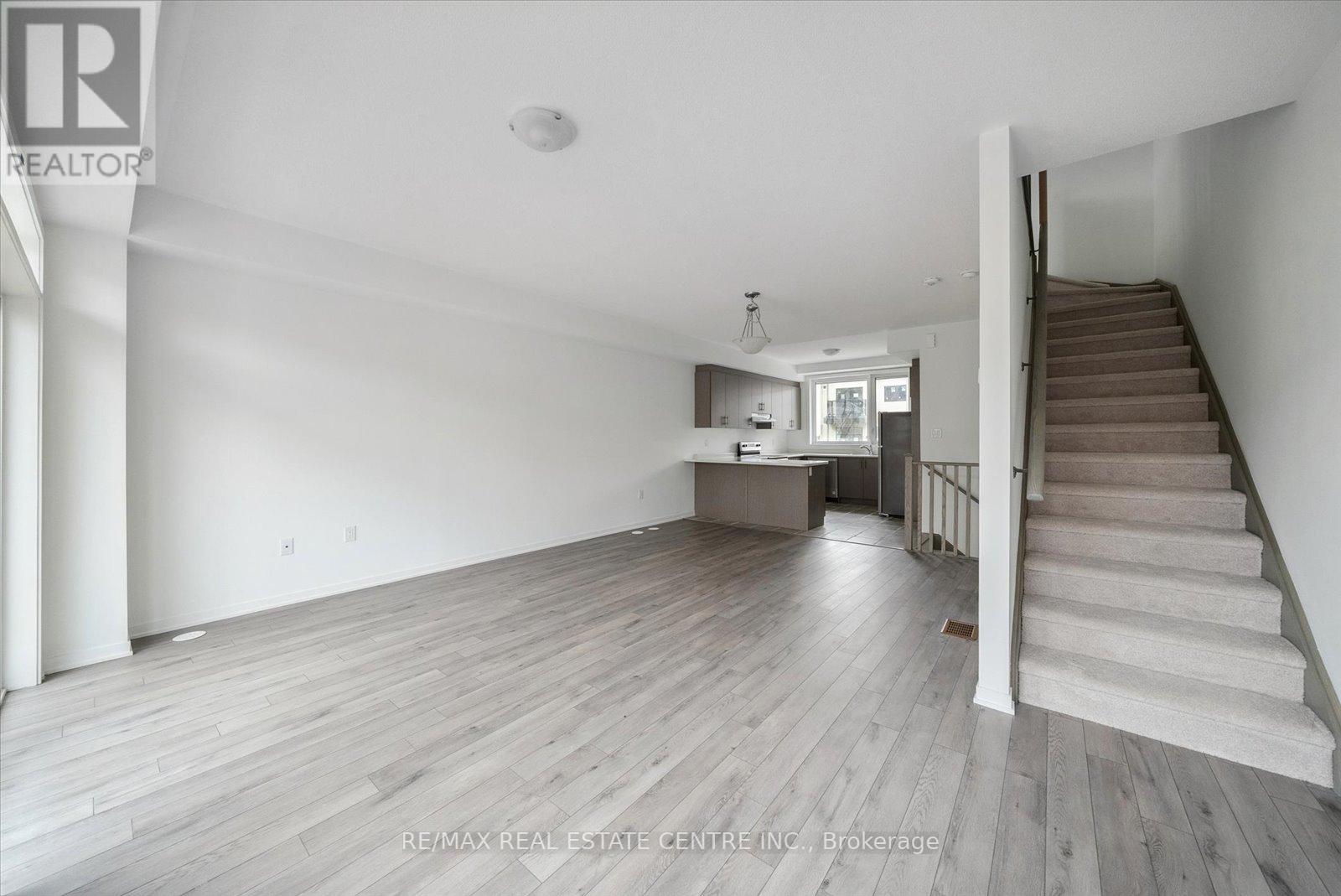 755 STANSTEAD PATH