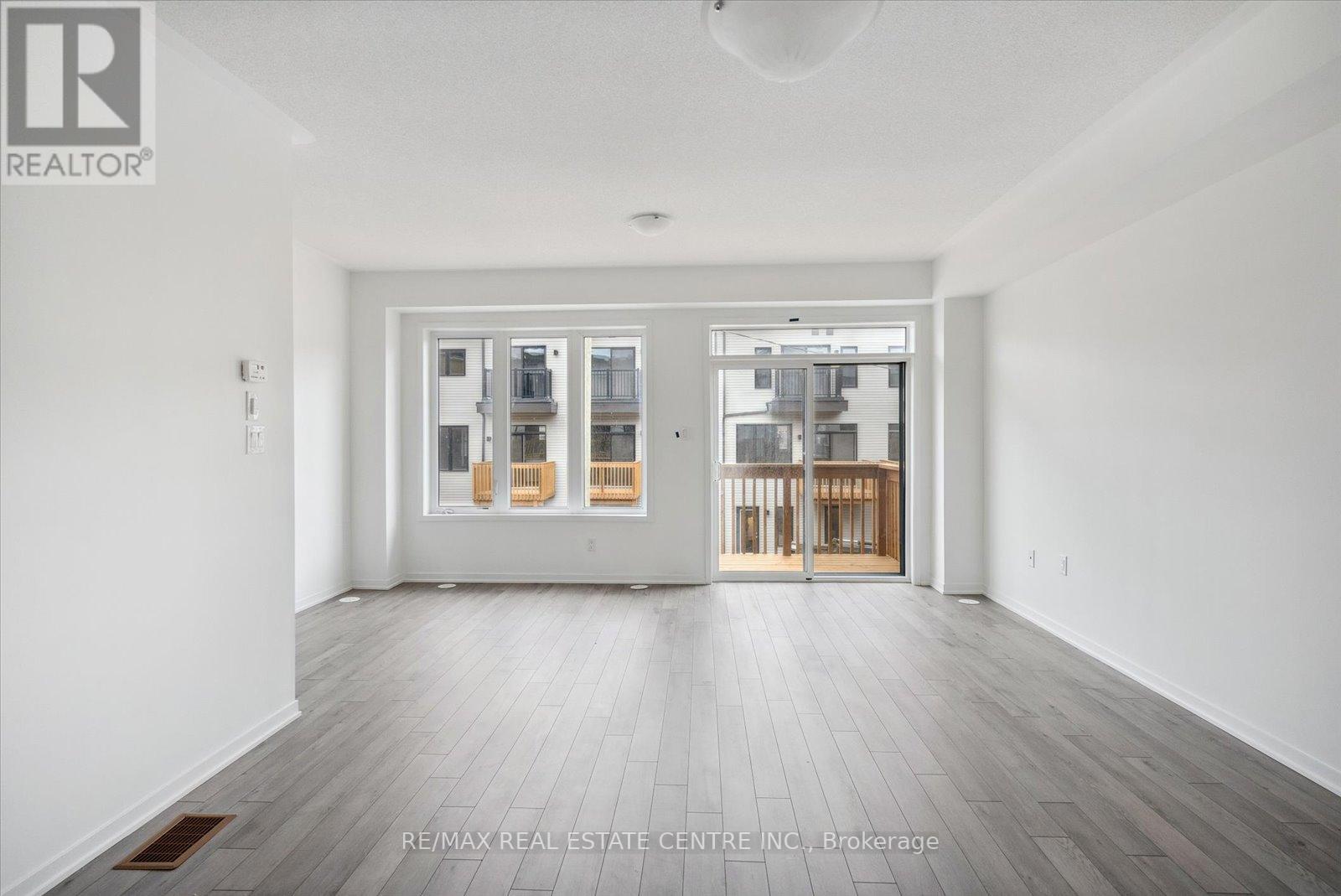 755 STANSTEAD PATH